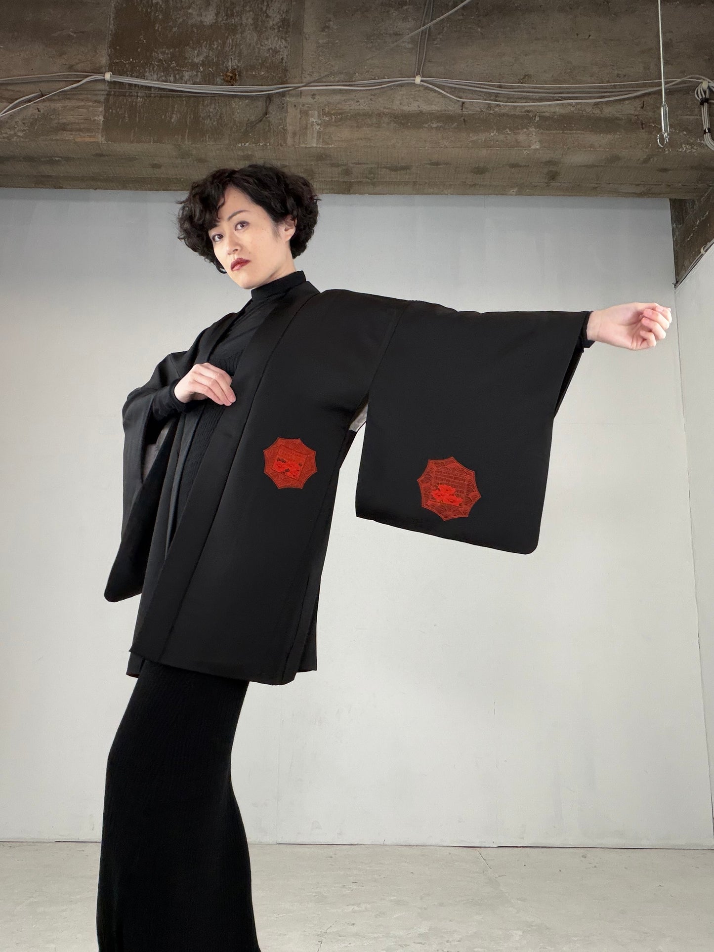 VINTAGE BLACK HAORI  "red, BLK141"