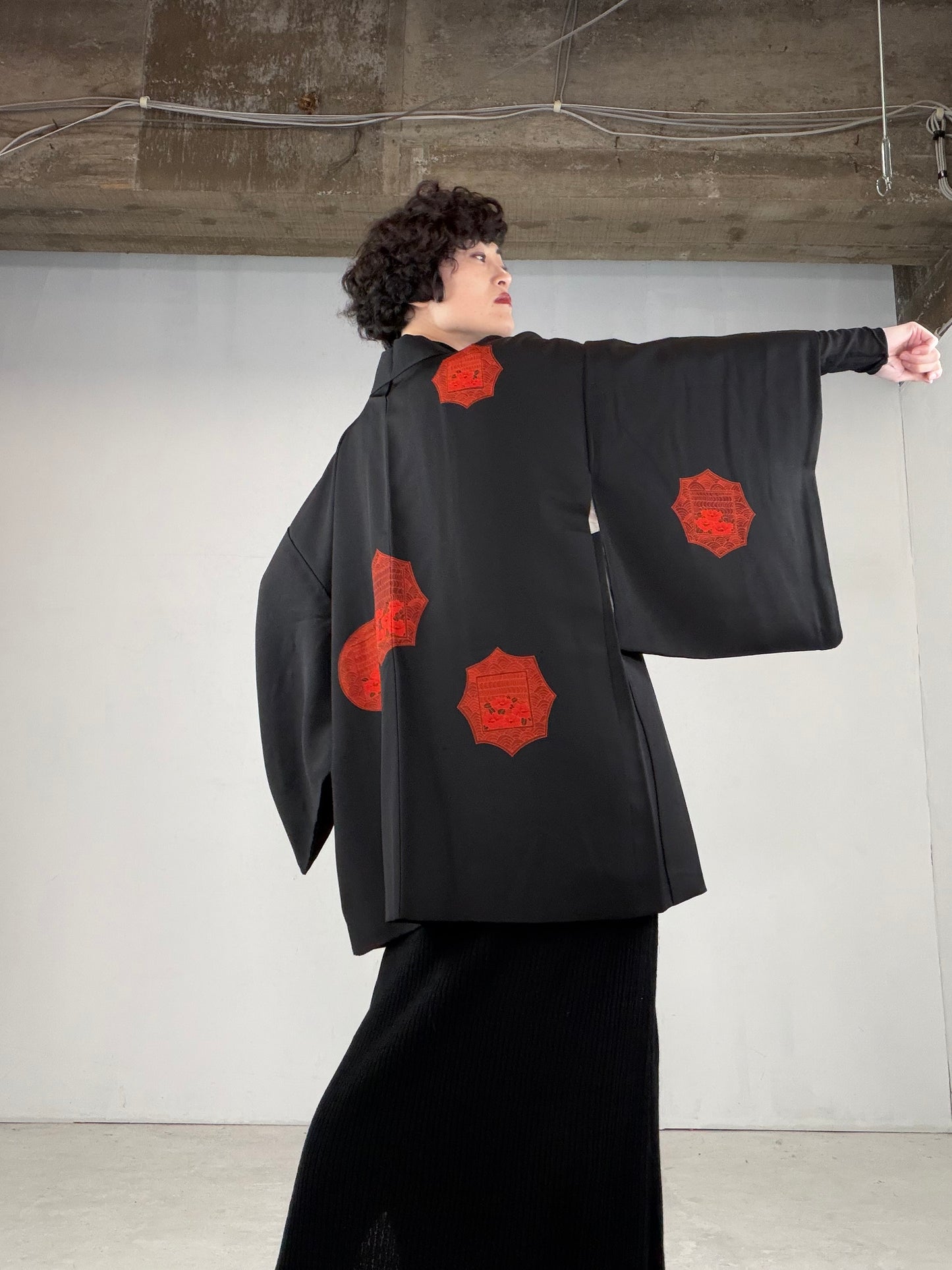 VINTAGE BLACK HAORI  "red, BLK141"