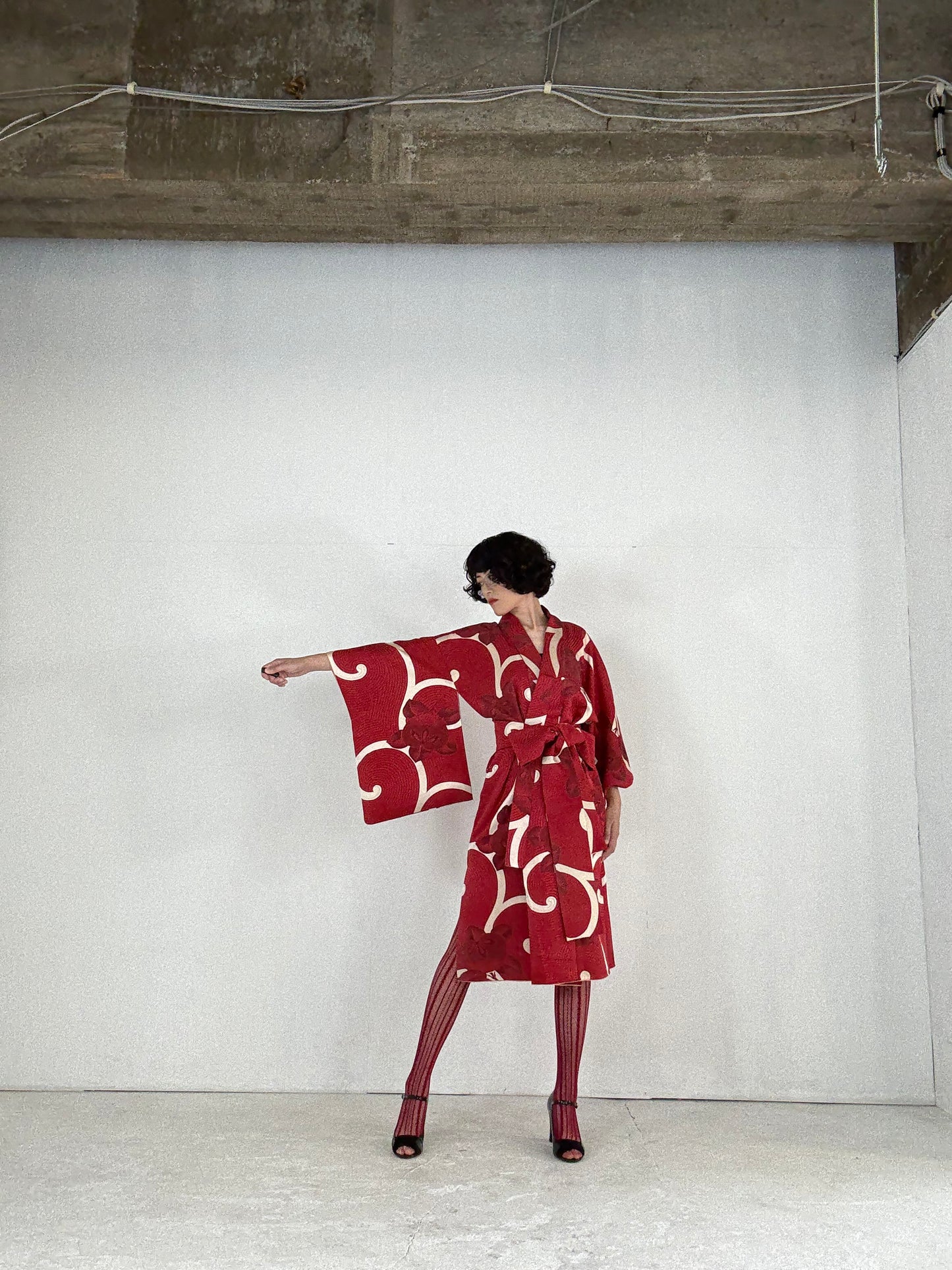 Kimono dress gown and string belt upcycled from Japanese kimono "karakusa, antique" Big Ribbon *damage