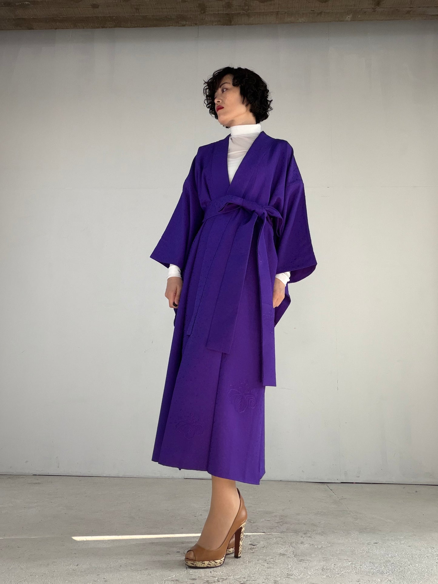 Houmongi Kimono Dress Gown with String Belt – Upcycled from Vintage Japanese Kimono "murasaki, DRE031"