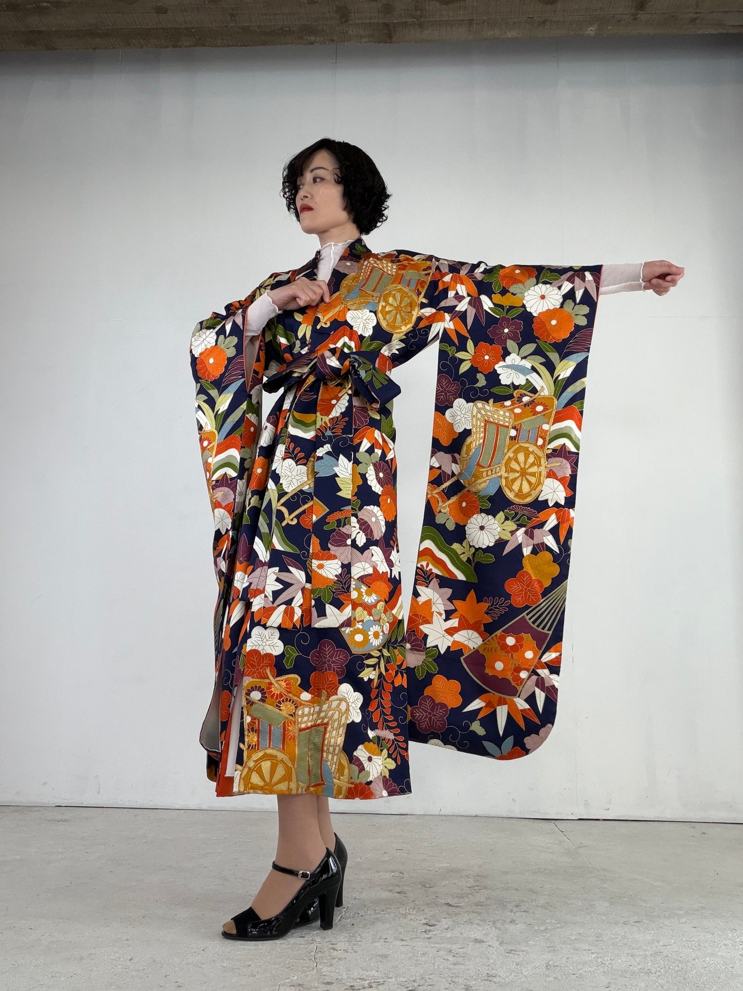 Furisode Kimono Dress Gown with String Belt – Upcycled from Vintage Japanese Kimono "kon, hana, DRE026"