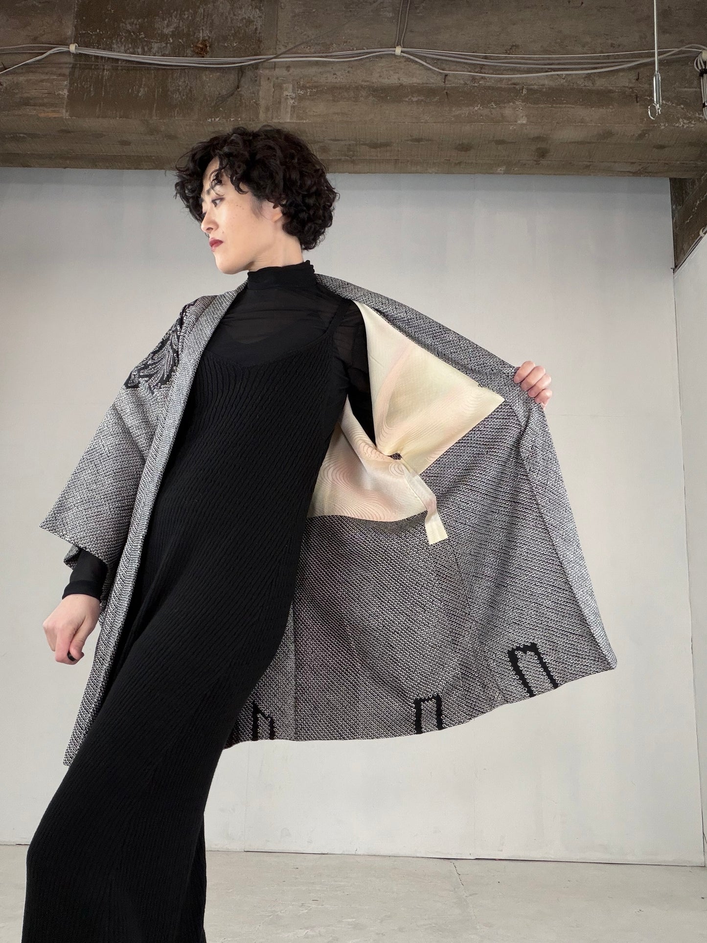 VINTAGE SHIBORI HAORI "black, bamboo, SIB107" *damage