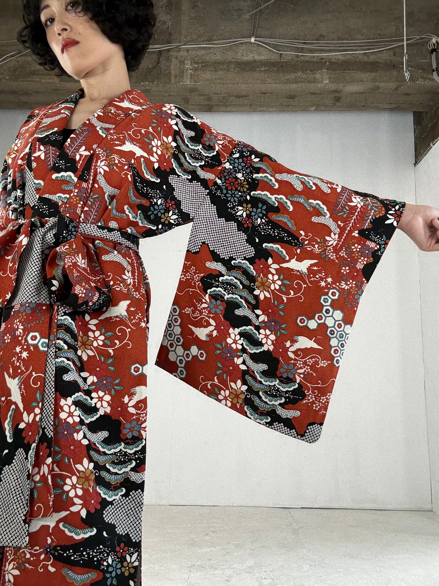 Kimono dress gown and string belt upcycled from Japanese kimono "yukigeshiki" Big Ribbon