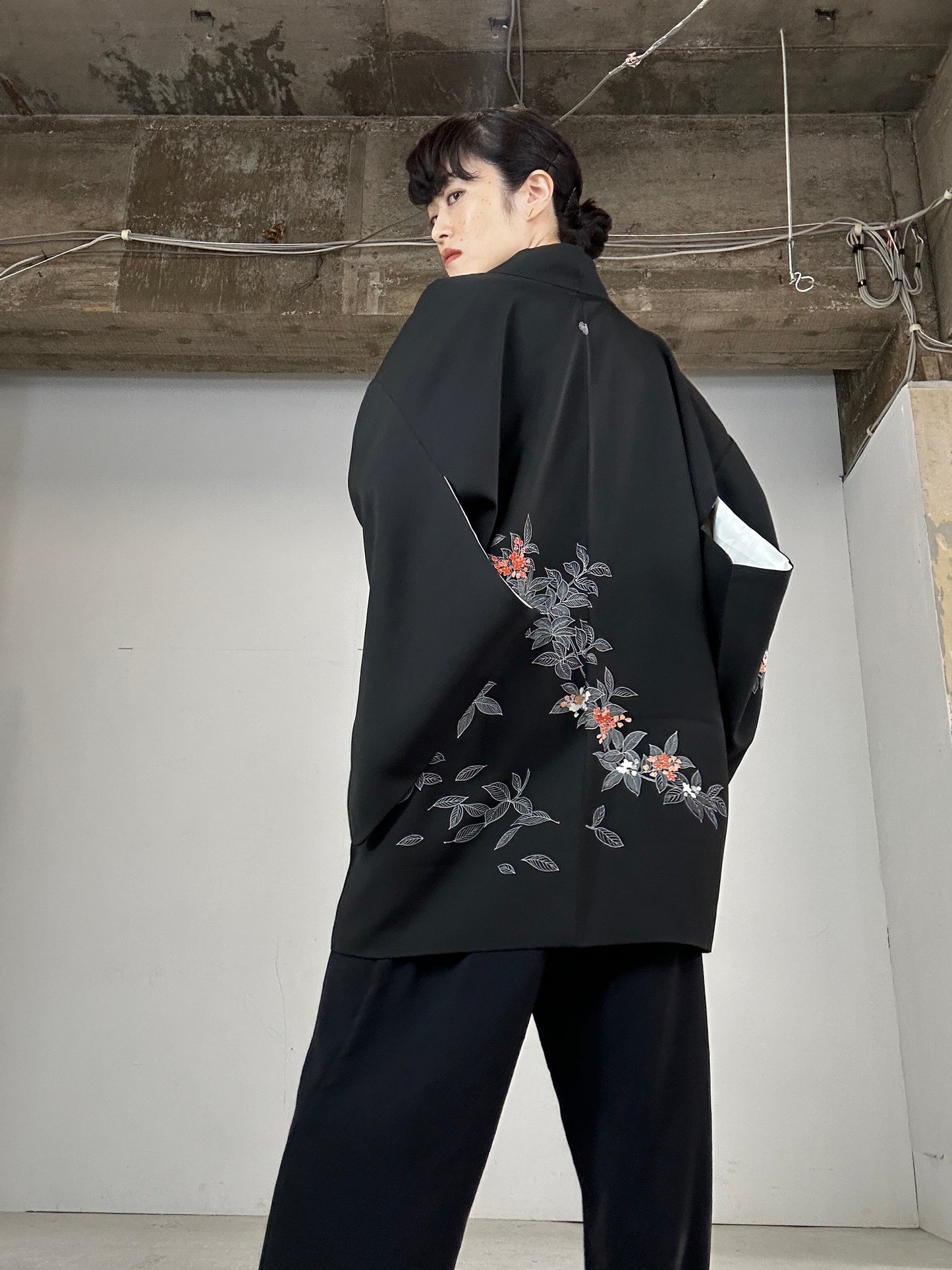 VINTAGE BLACK HAORI "shiro senga"