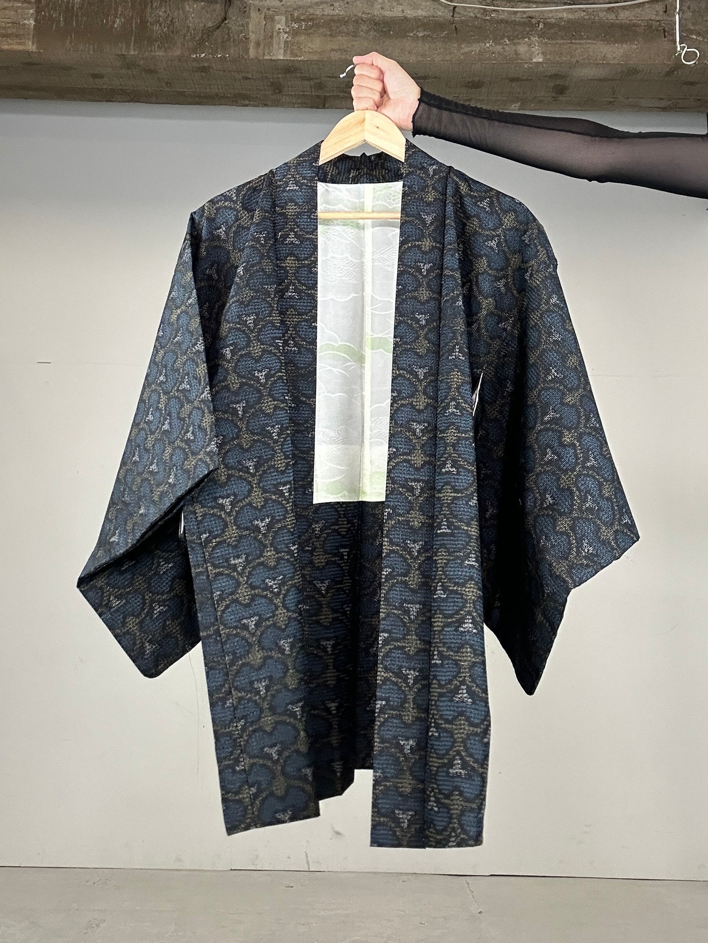 Tsumugi HAORI and KIMONO Skirt, Camisole upcycled from Japanese kimono"rankamon"