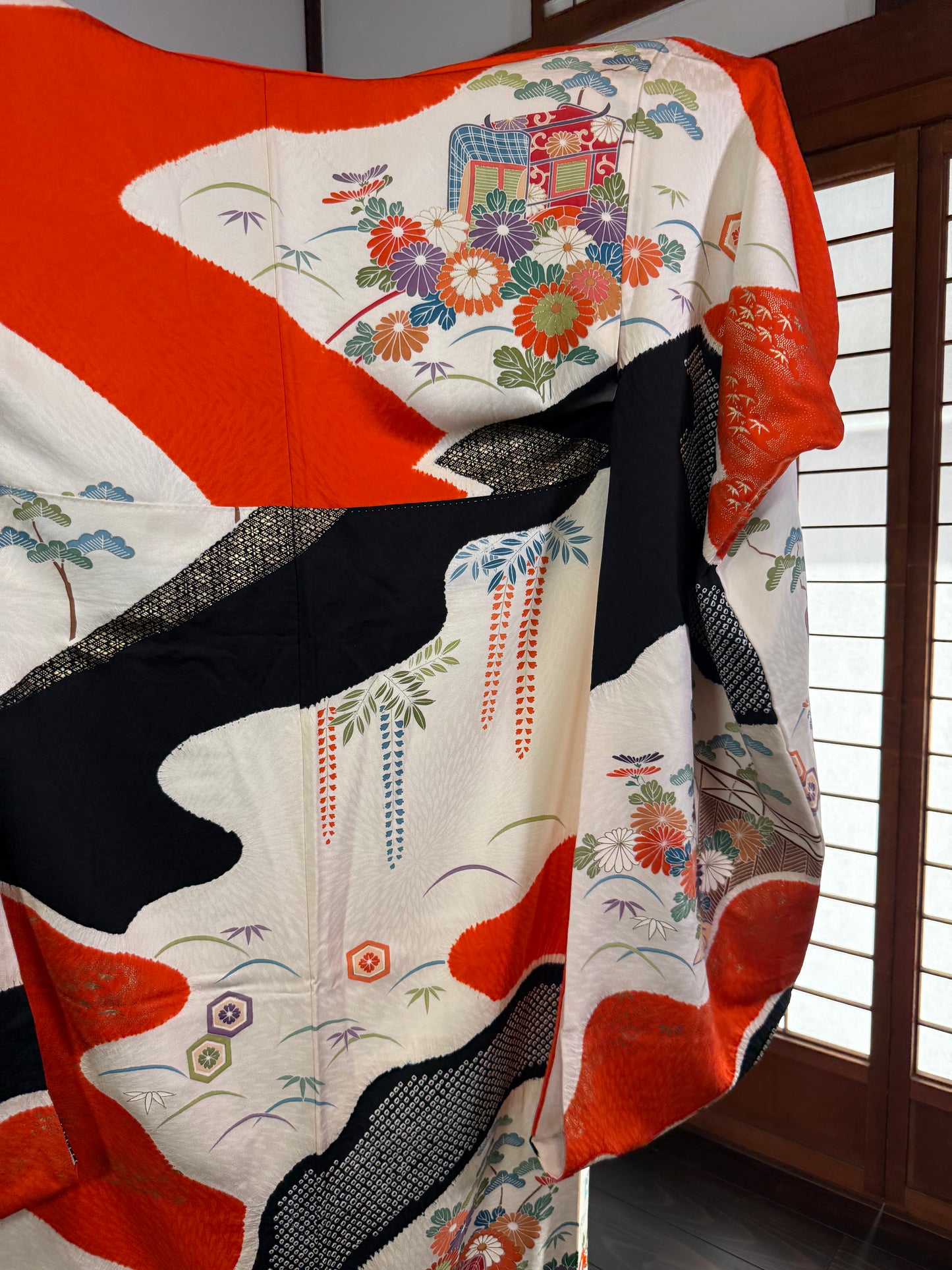 Redefining the Vintage Furisode Collection "red, black, shibori" *damage