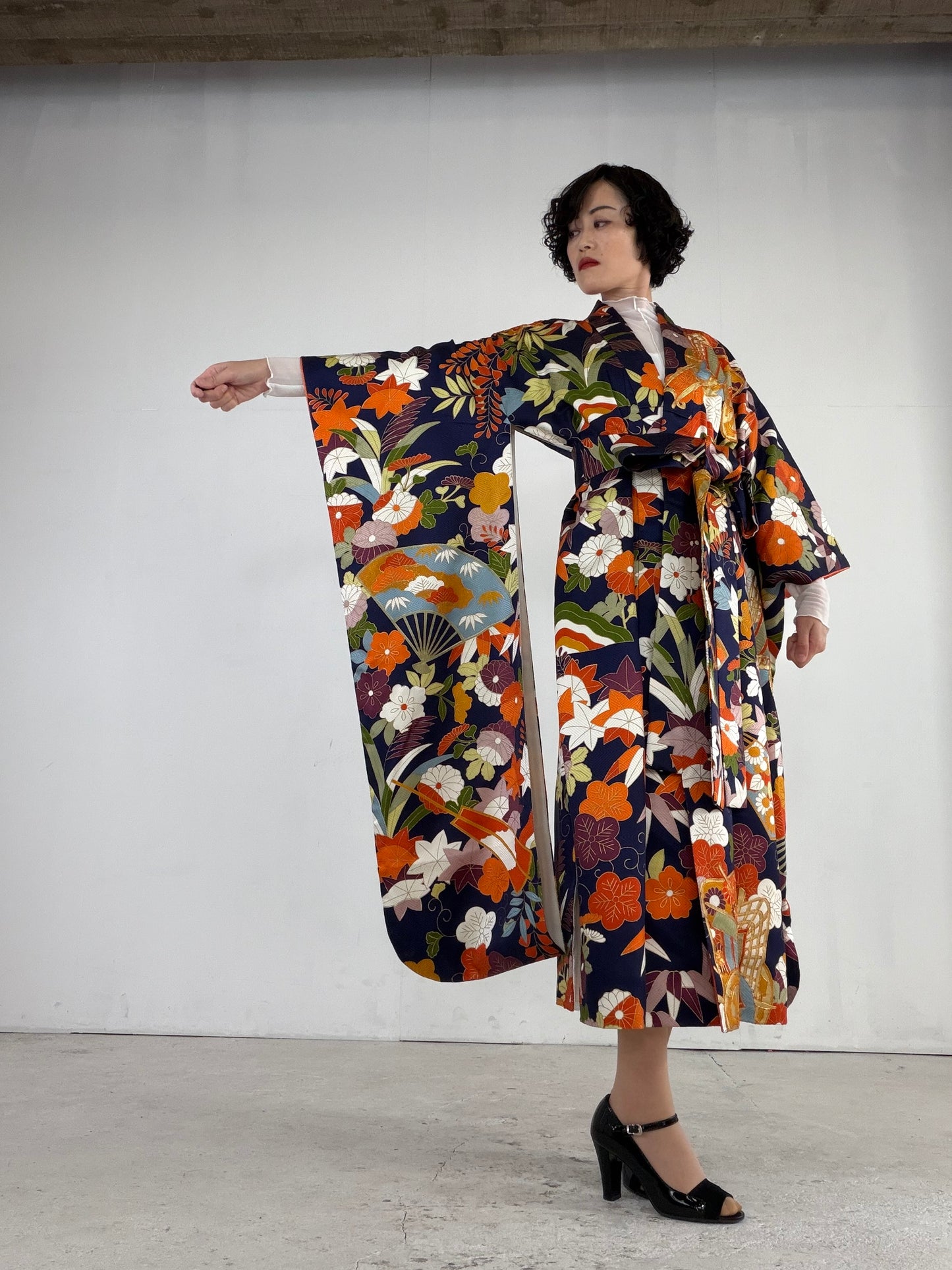 Furisode Kimono Dress Gown with String Belt – Upcycled from Vintage Japanese Kimono "kon, hana, DRE026"
