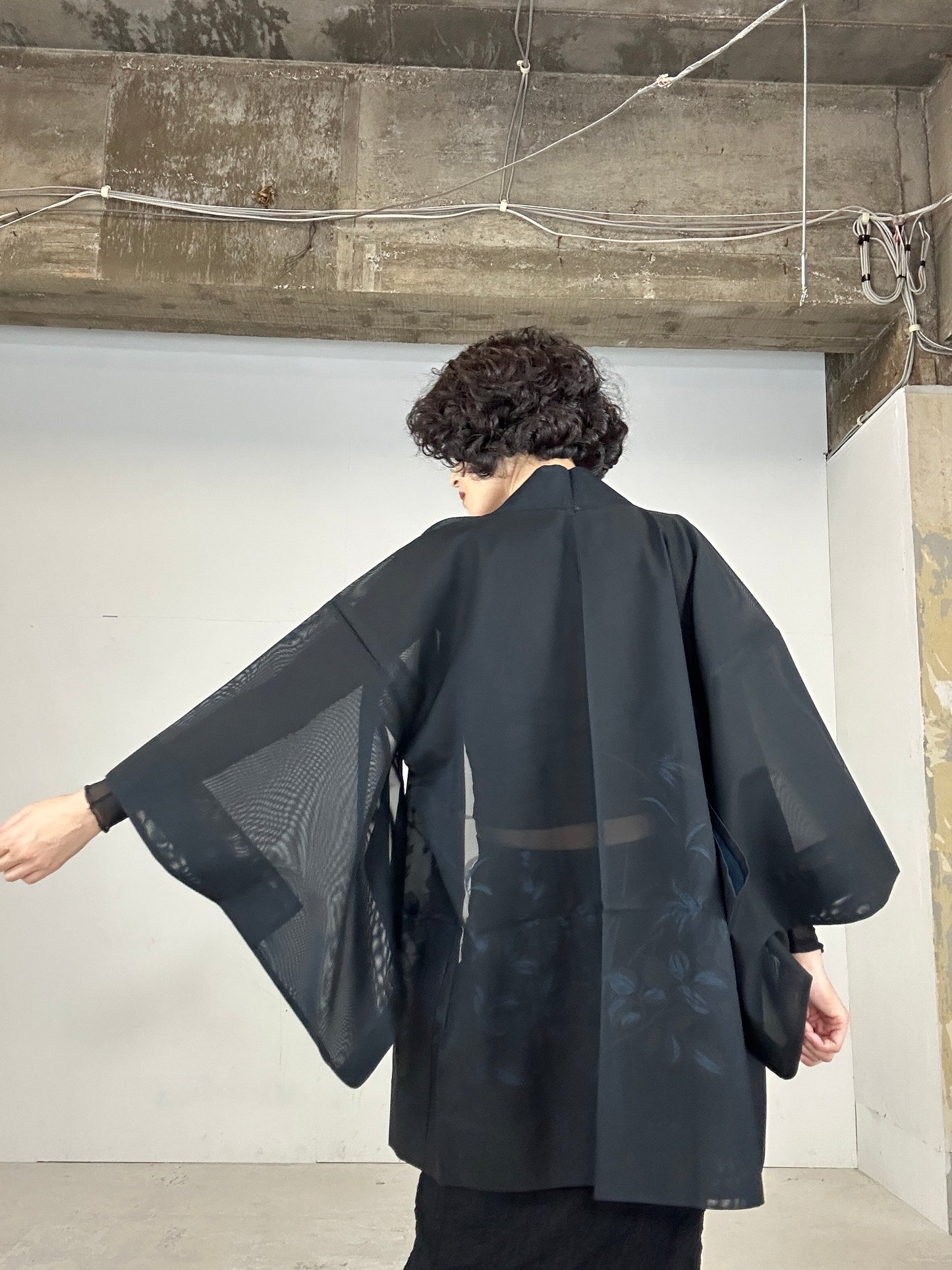 VINTAGE BLACK  HAORI SHEER “ao kusabana"