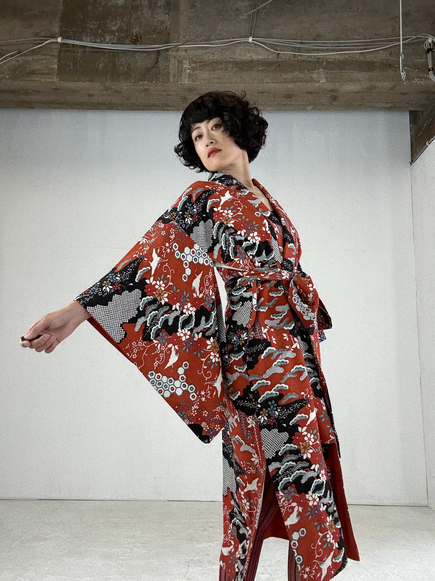 Kimono dress gown and string belt upcycled from Japanese kimono "yukigeshiki" Big Ribbon