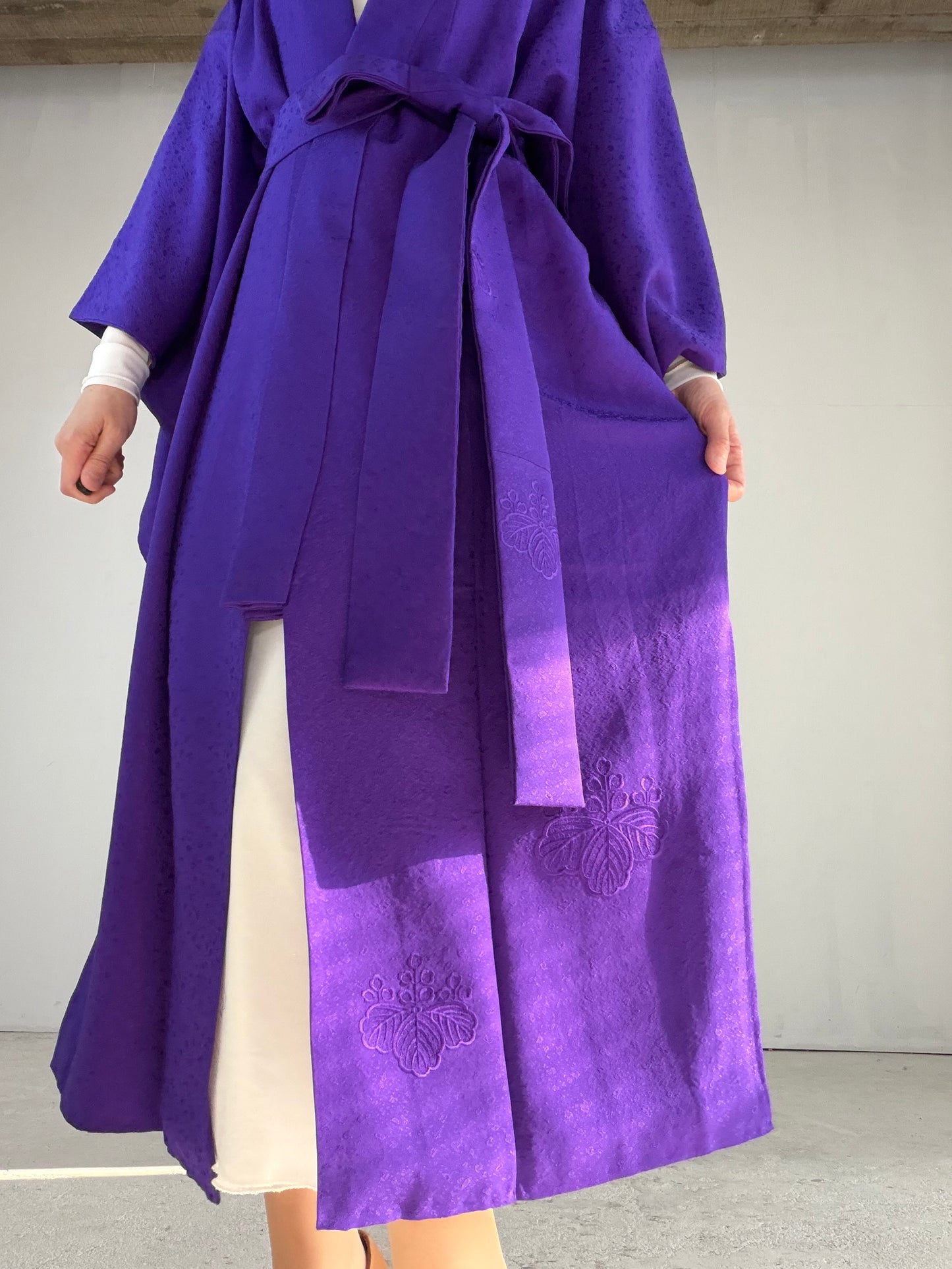 Houmongi Kimono Dress Gown with String Belt – Upcycled from Vintage Japanese Kimono "murasaki, DRE031"