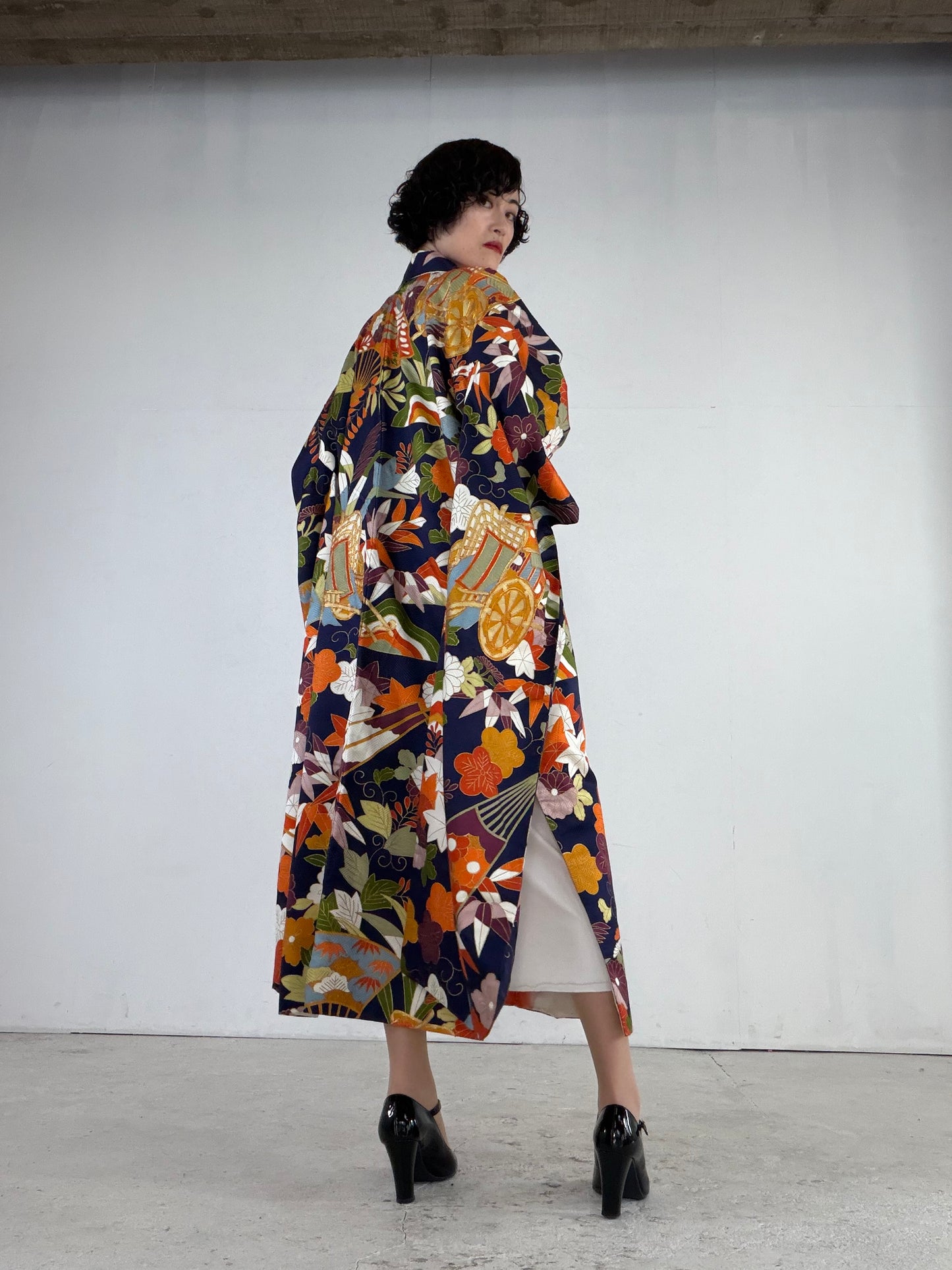 Furisode Kimono Dress Gown with String Belt – Upcycled from Vintage Japanese Kimono "kon, hana, DRE026"