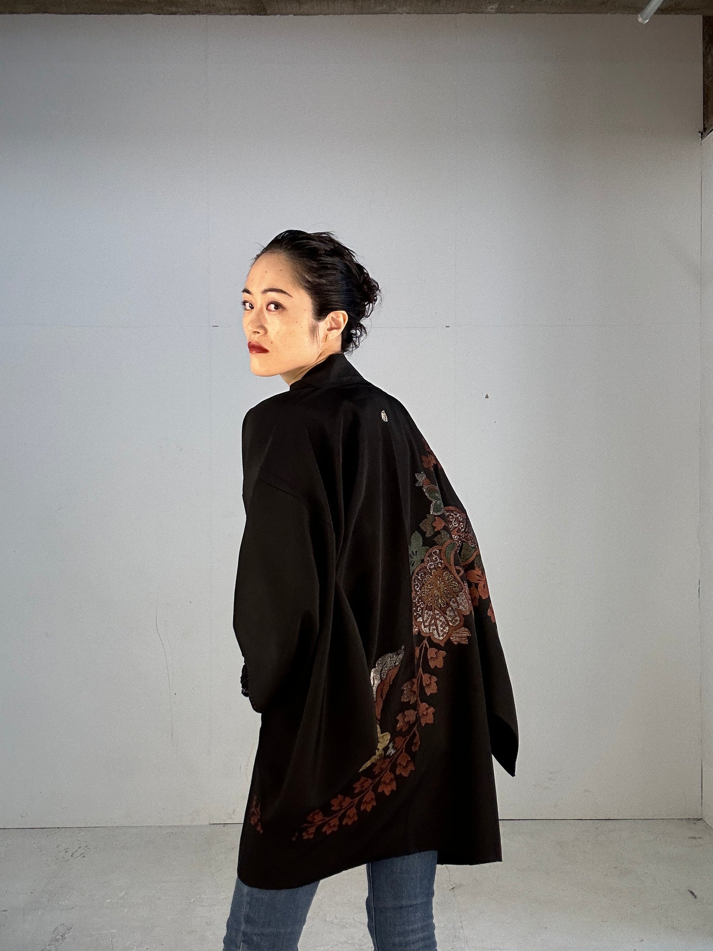 BLACK HAORI "beautiful antique oogara”