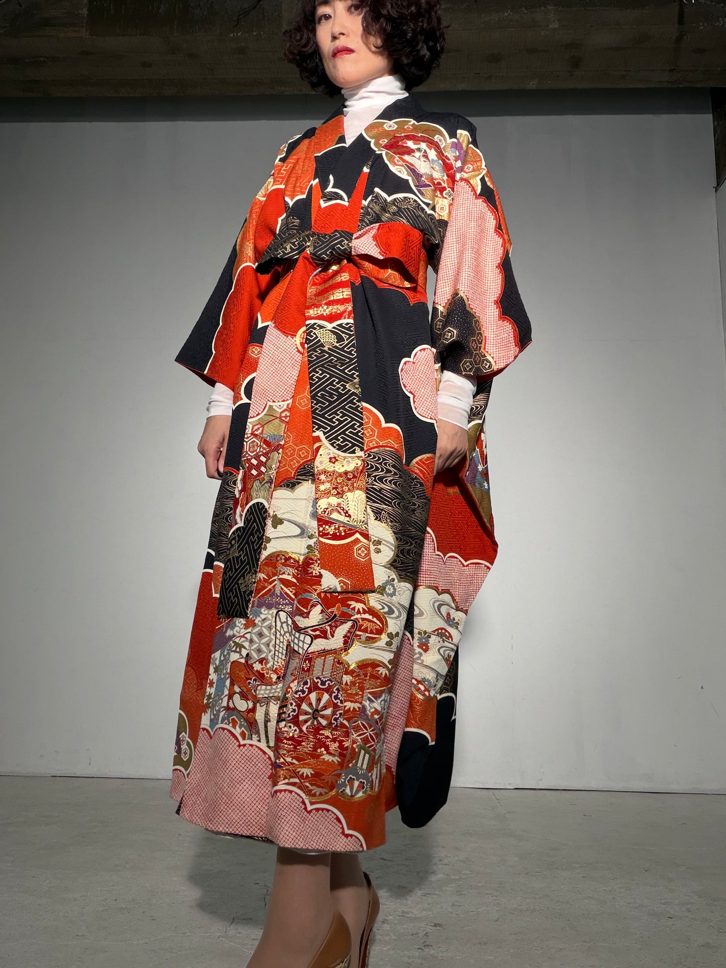 Furisode Kimono Dress Gown with String Belt – Upcycled from Vintage Japanese Kimono "red, kuro, DRE038"
