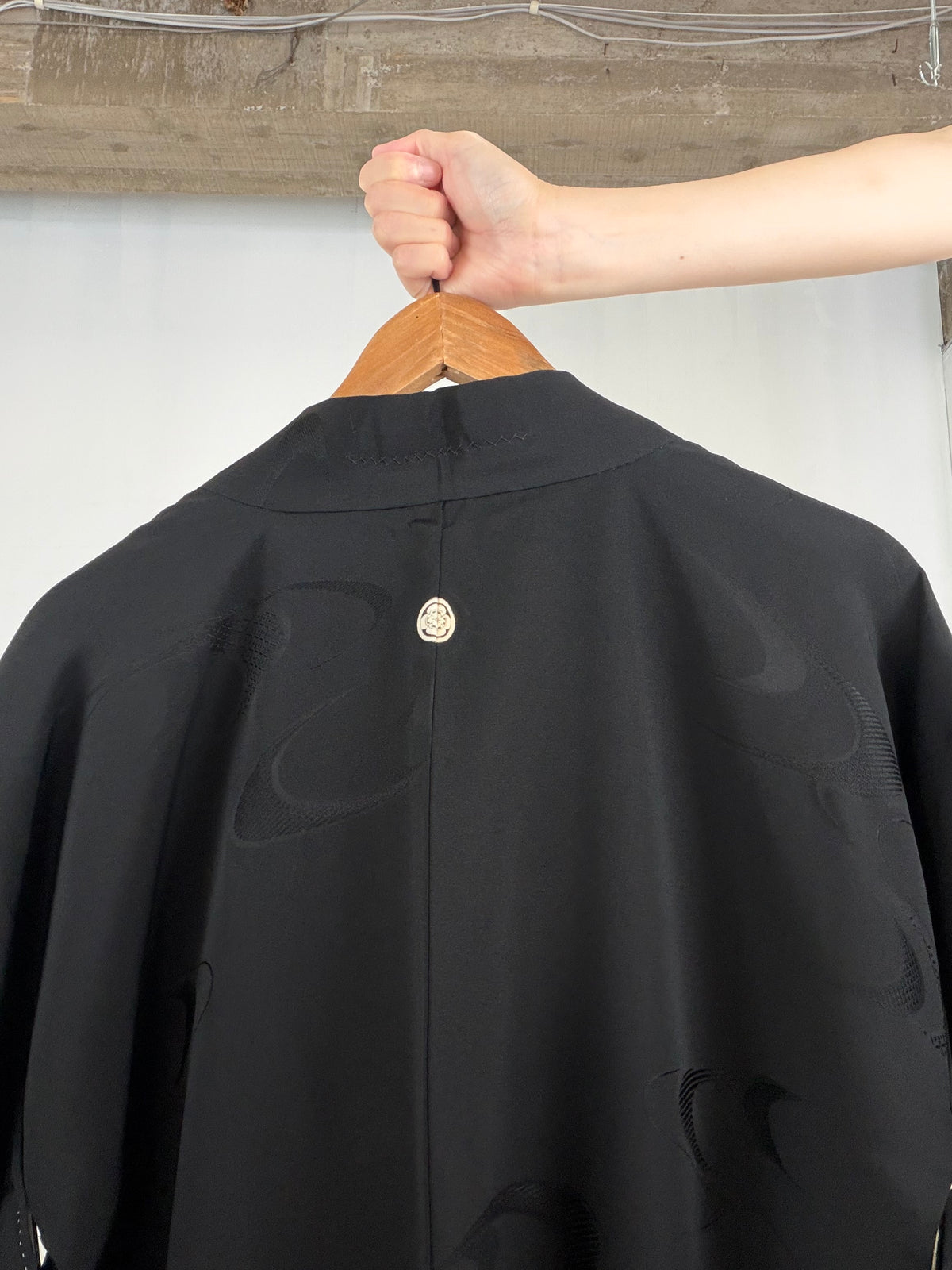 VINTAGE BLACK HAORI  "Moon-Shaped Water Motif,  BLK208" *damage