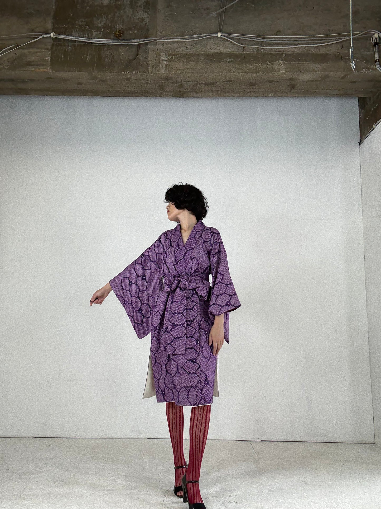 Kimono dress gown and string belt upcycled from Japanese kimono "shibori, murasaki" Big Ribbon