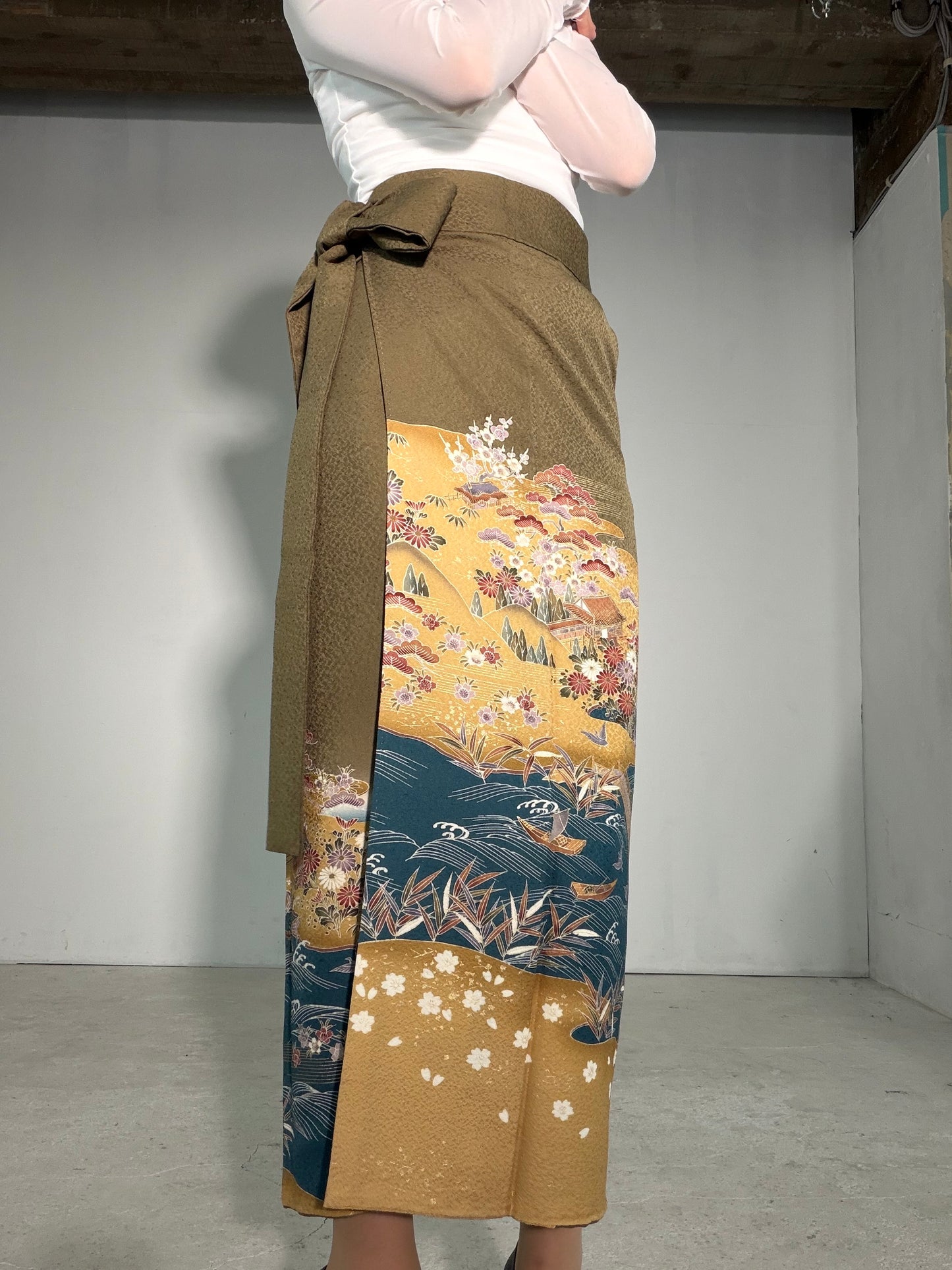 IROTOME SKIRT UPCYCLED FROM JAPANESE KIMONO "IRO138"