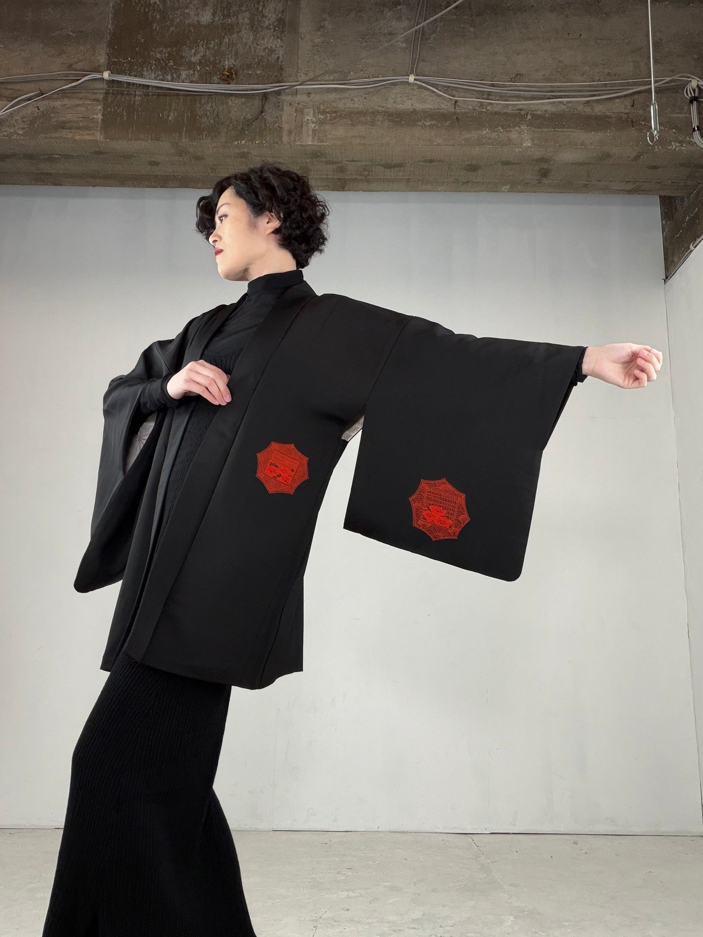 VINTAGE BLACK HAORI  "red, BLK141"