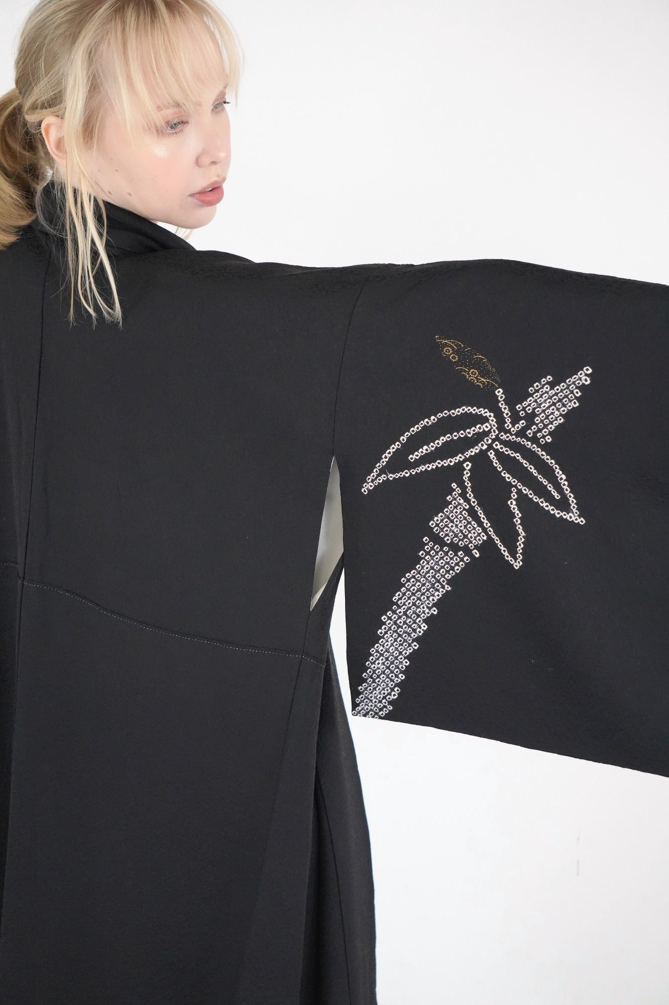 Redefining the Vintage Foumongi Collection "FOU003"