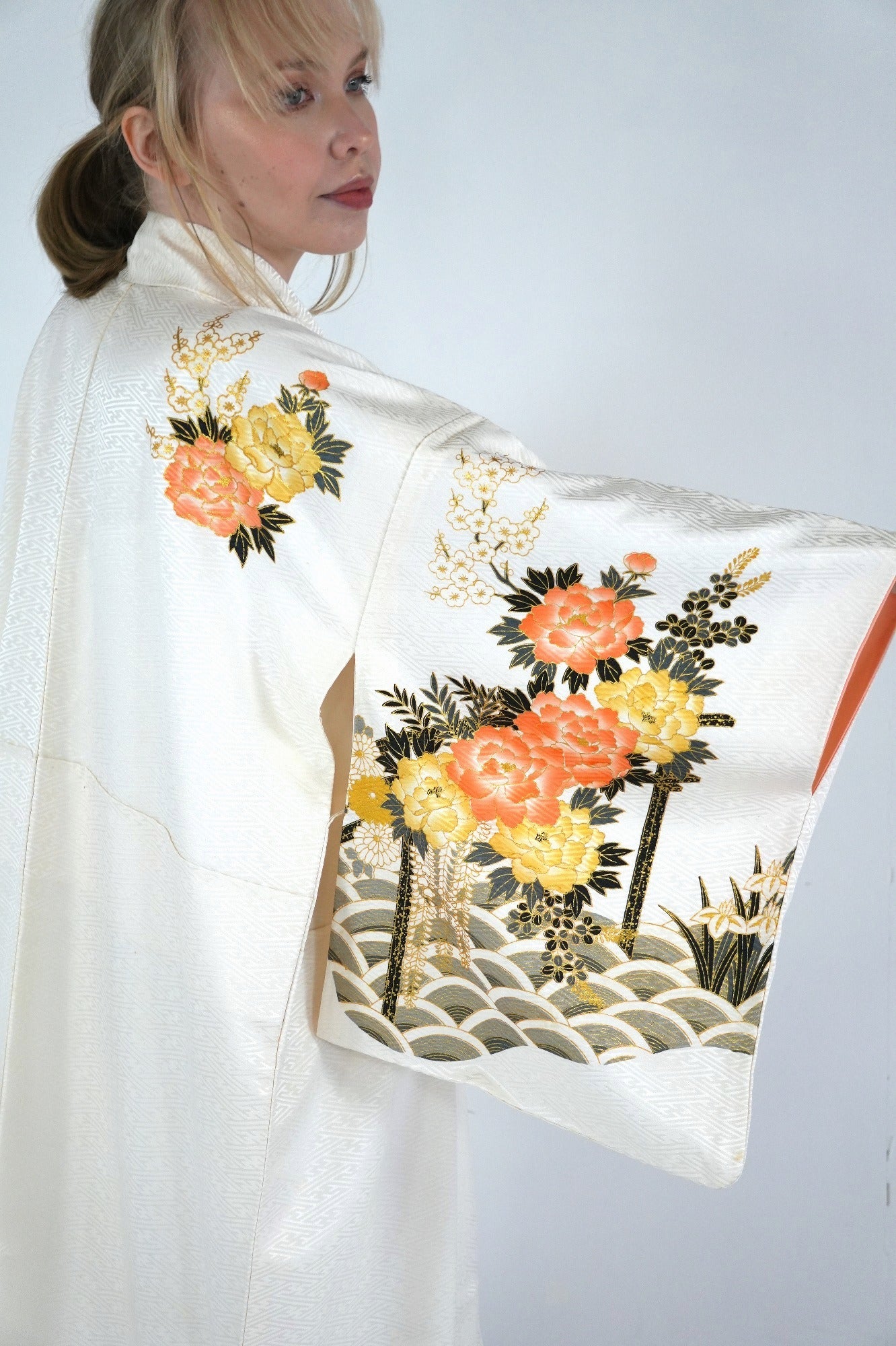 Redefining the Vintage Foumongi Collection "FOU002"