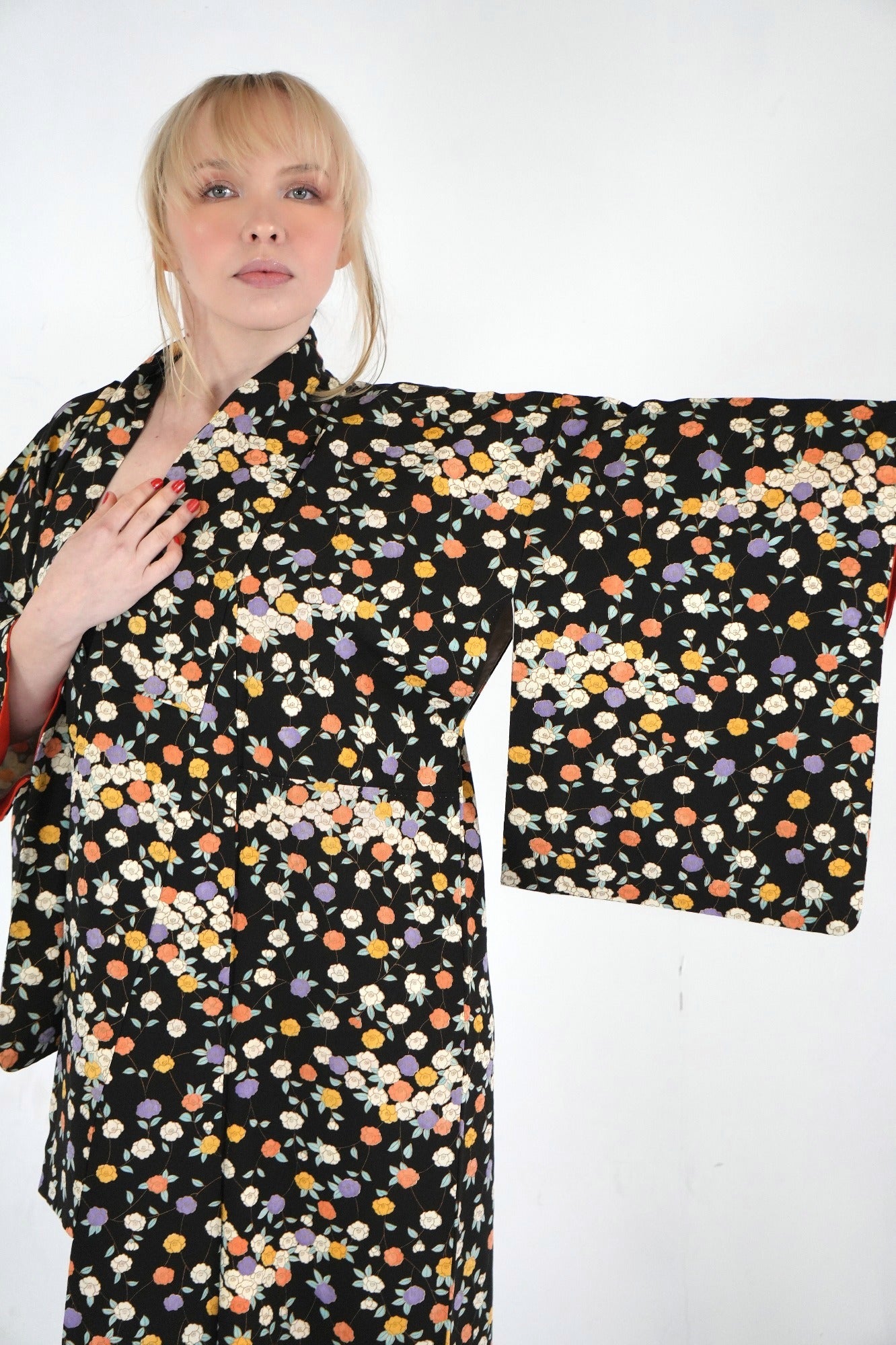 Redefining the Vintage Komon Collection "KOM002"