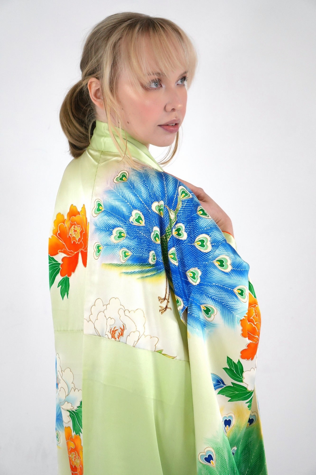 Redefining the Vintage Furisode Collection "FRI022"*high-damage