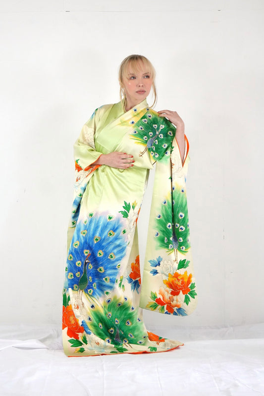 Redefining the Vintage Furisode Collection "FRI022"*high-damage