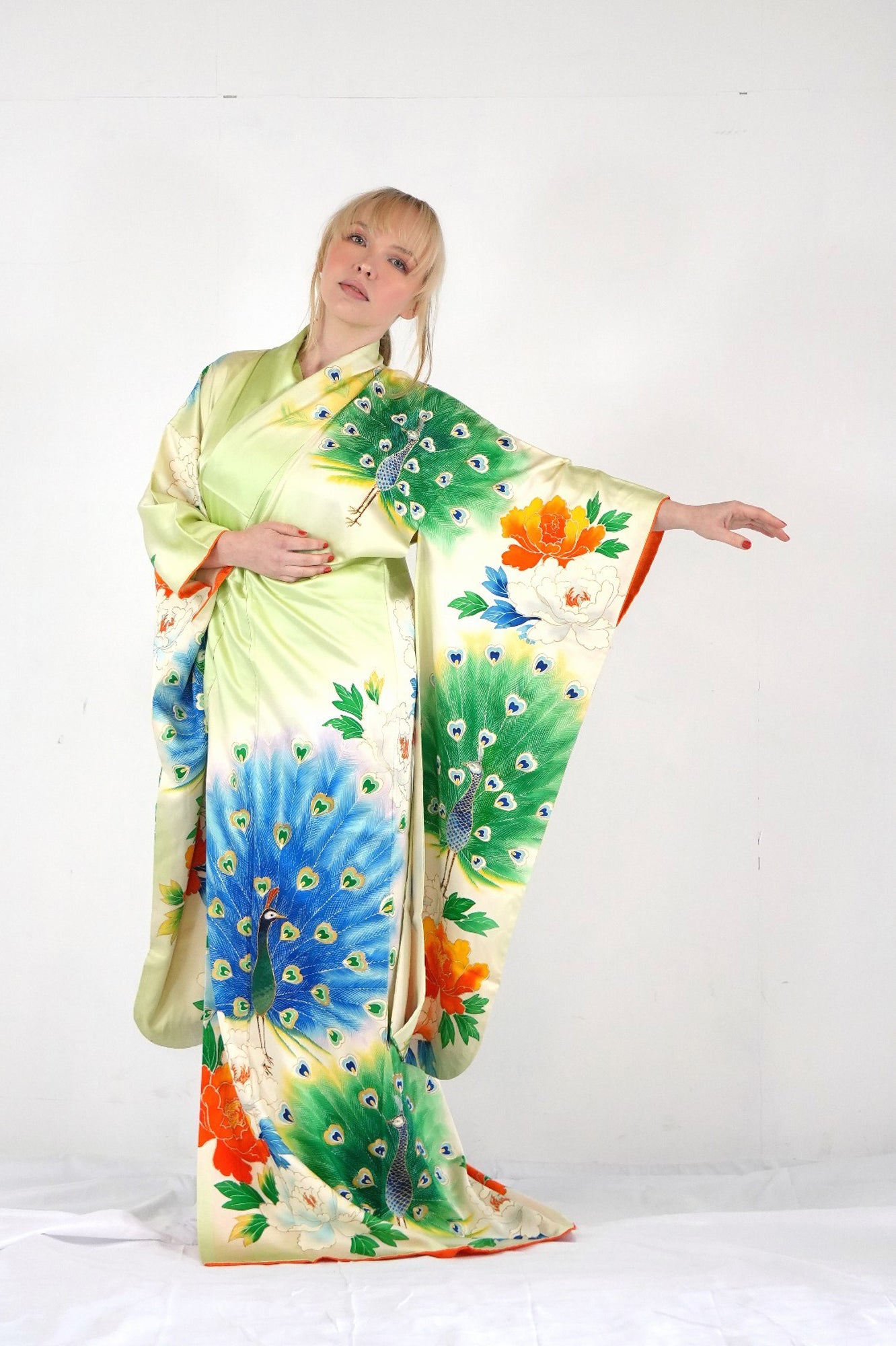 Redefining the Vintage Furisode Collection "FRI022"*high-damage