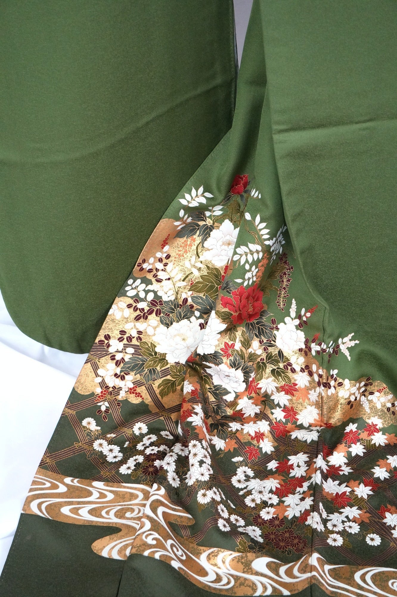 Redefining the Vintage Furisode Collection "midori, FRI012"