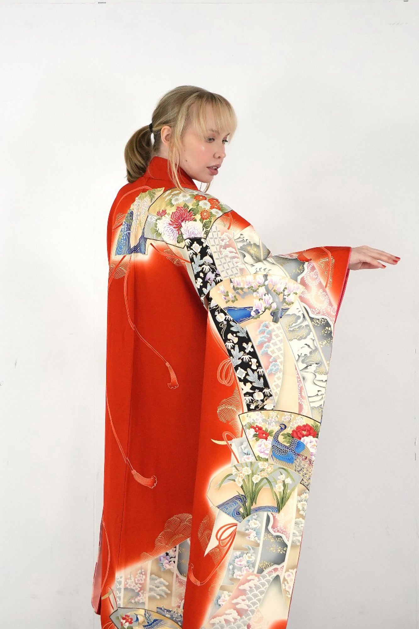 Redefining the Vintage Furisode Collection "shu, ougi, FRI001" *damage