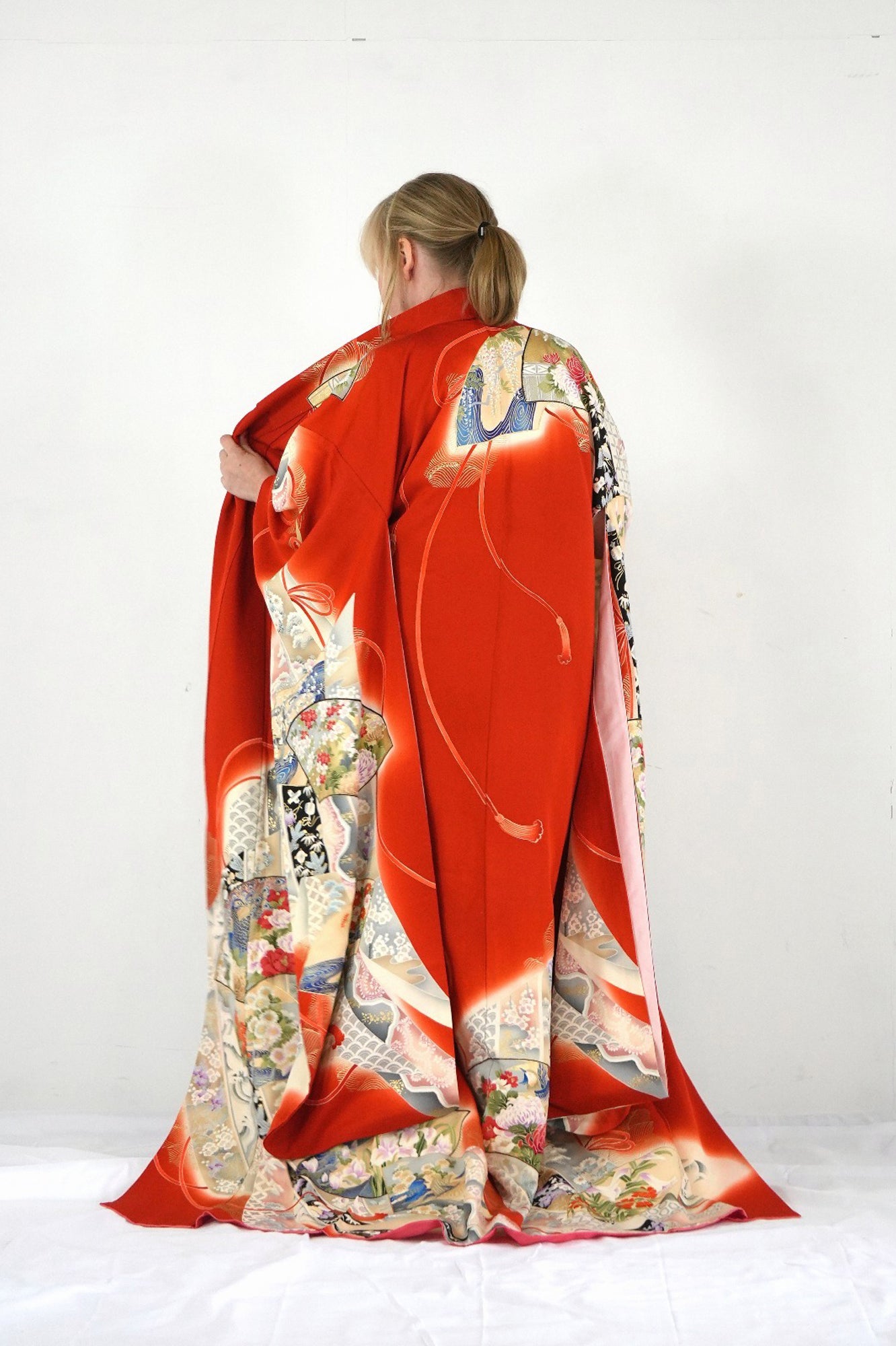 Redefining the Vintage Furisode Collection "shu, ougi, FRI001" *damage