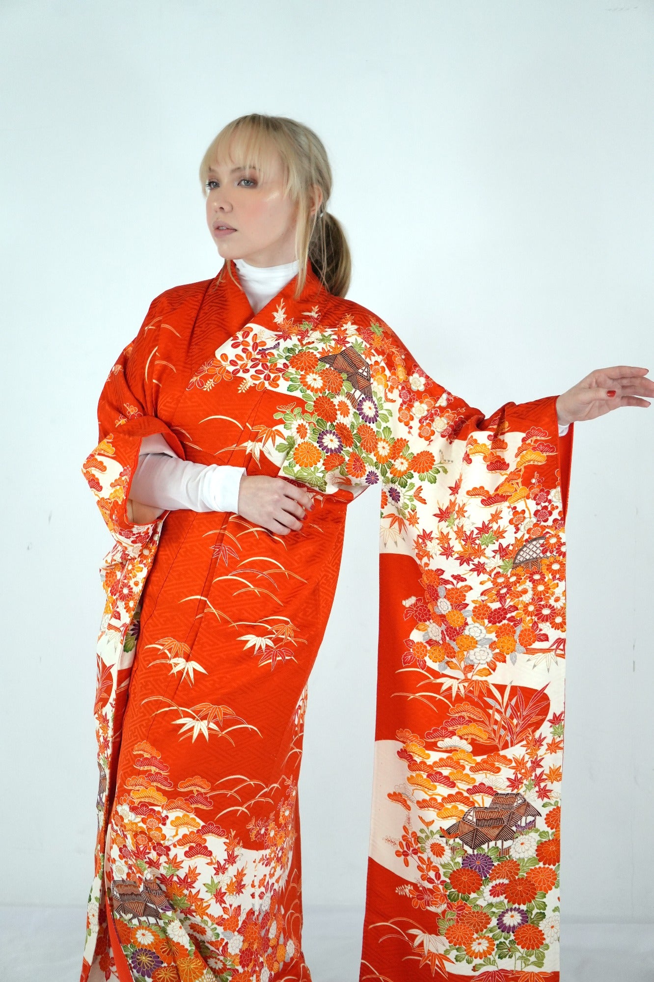 Redefining the Vintage Furisode Collection "shikino-hanabana, FRI018"