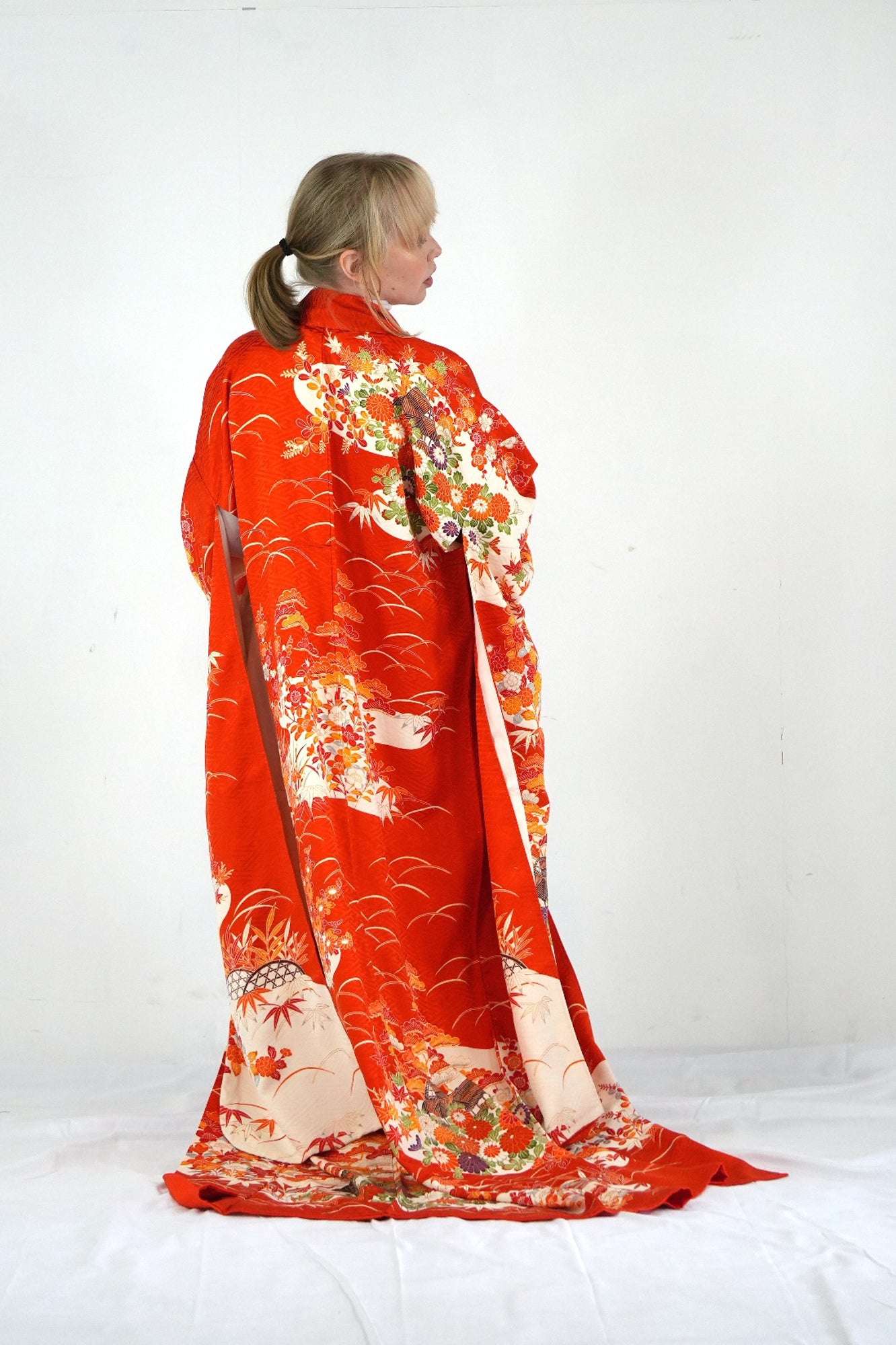 Redefining the Vintage Furisode Collection "shikino-hanabana, FRI018"