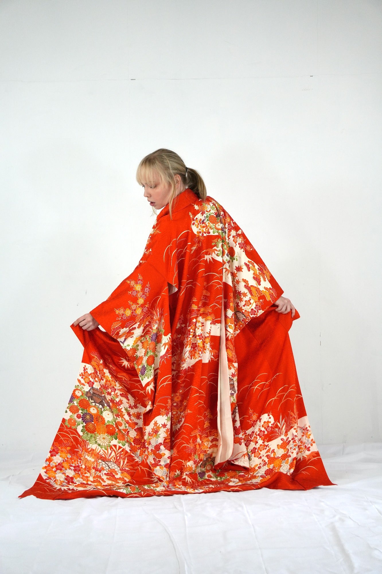 Redefining the Vintage Furisode Collection "shikino-hanabana, FRI018"