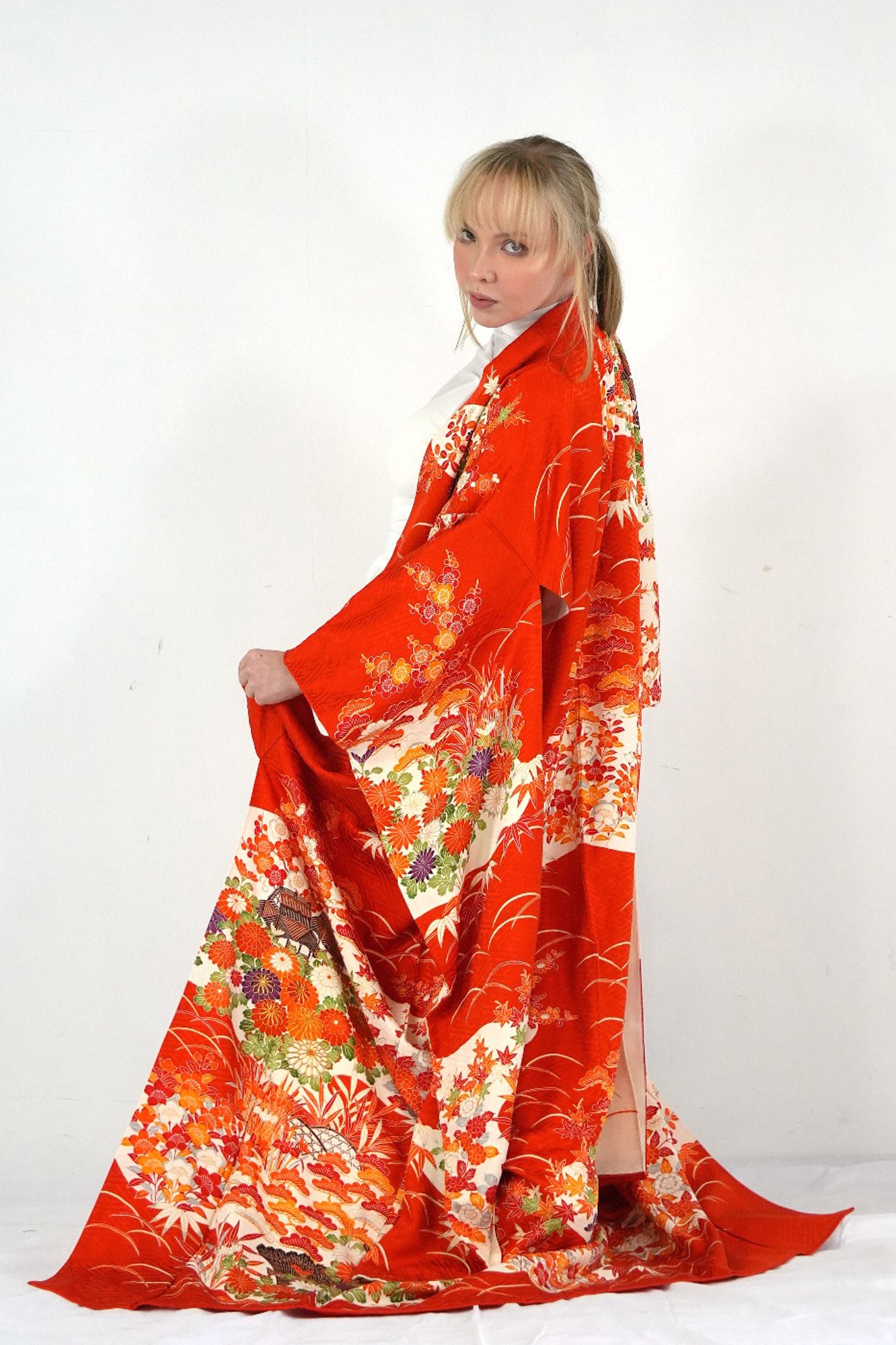 Redefining the Vintage Furisode Collection "shikino-hanabana, FRI018"
