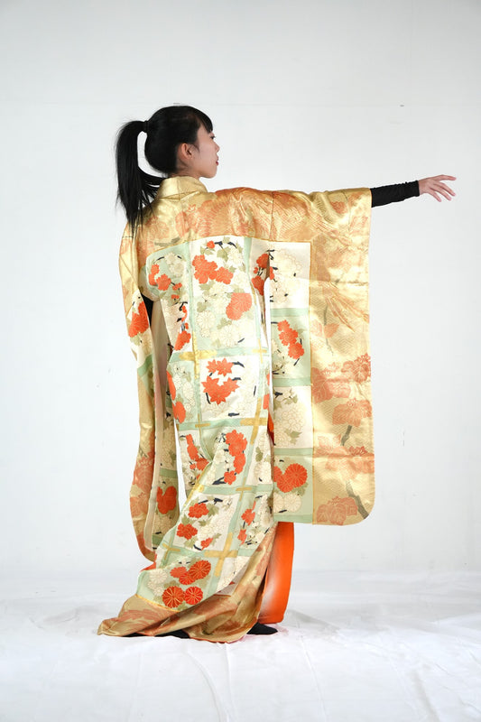 Redefining the Vintage Furisode Collection "FRI017"