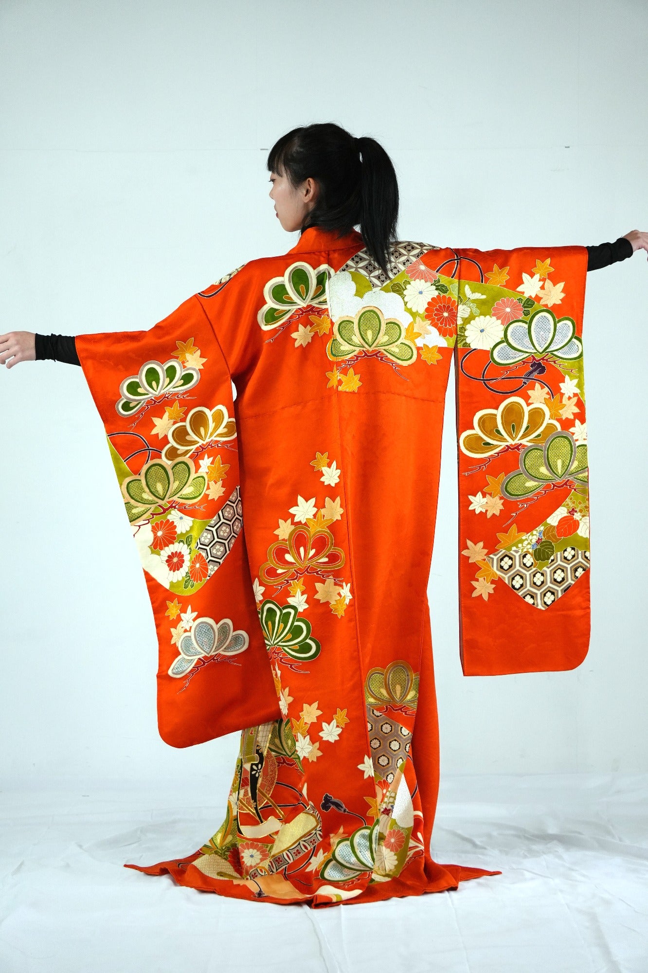 Redefining the Vintage Furisode Collection "FRI016" *damage