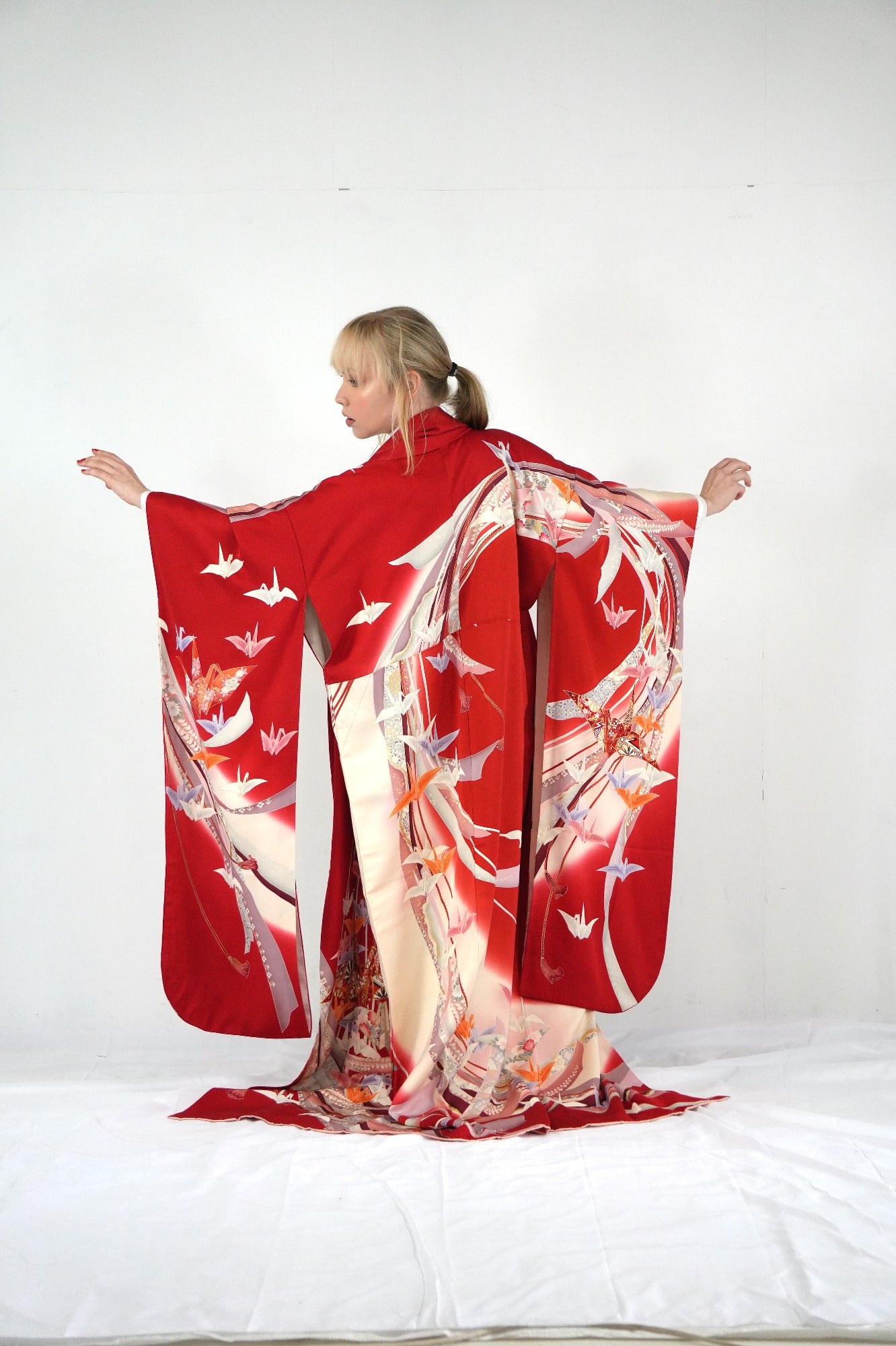 Redefining the Vintage Furisode Collection "oriduru, FRI014"