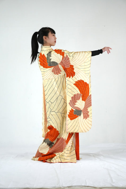 Redefining the Vintage Furisode Collection "FRI015"