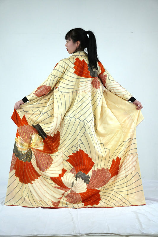 Redefining the Vintage Furisode Collection "FRI015"