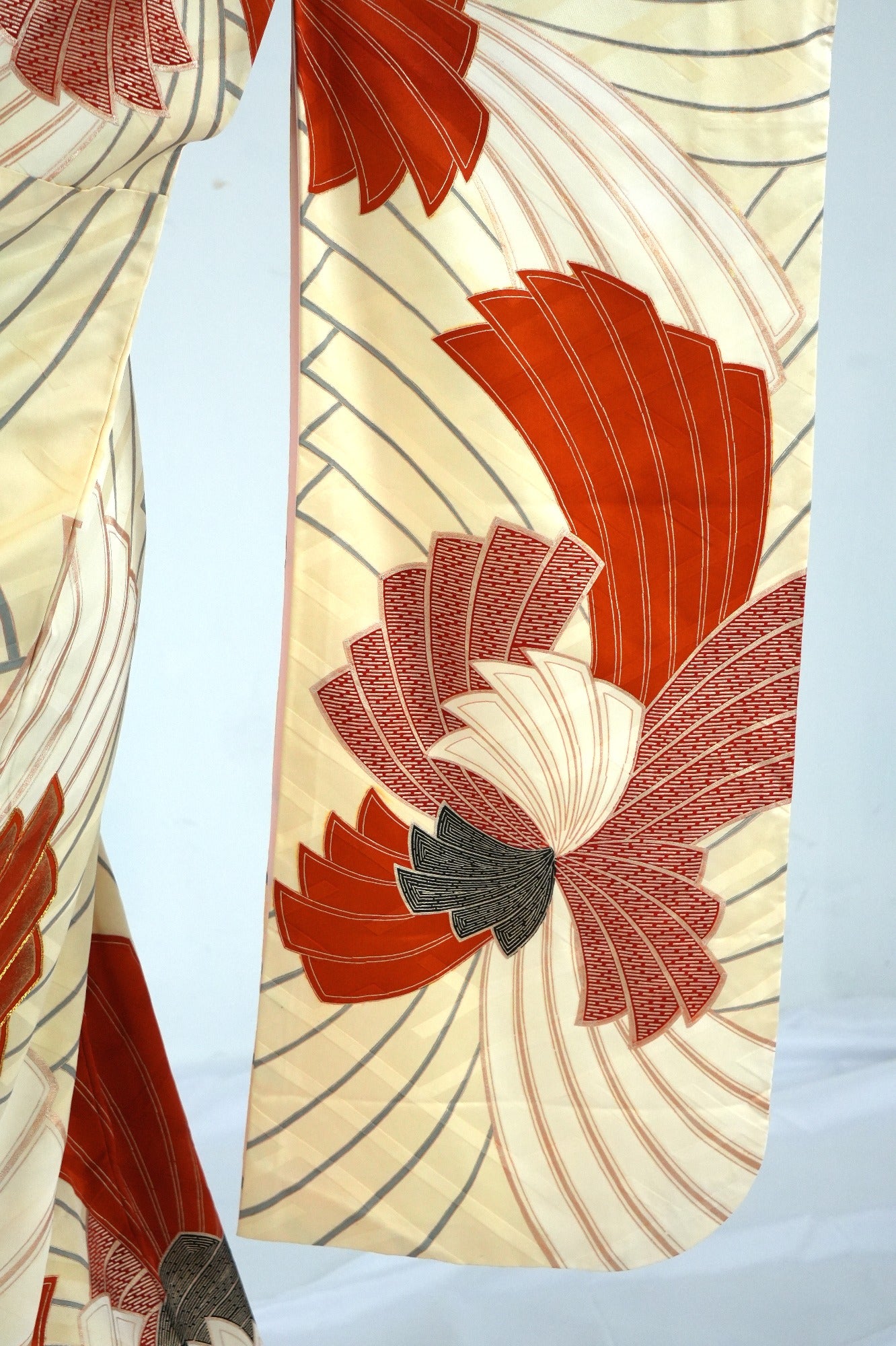 Redefining the Vintage Furisode Collection "FRI015"
