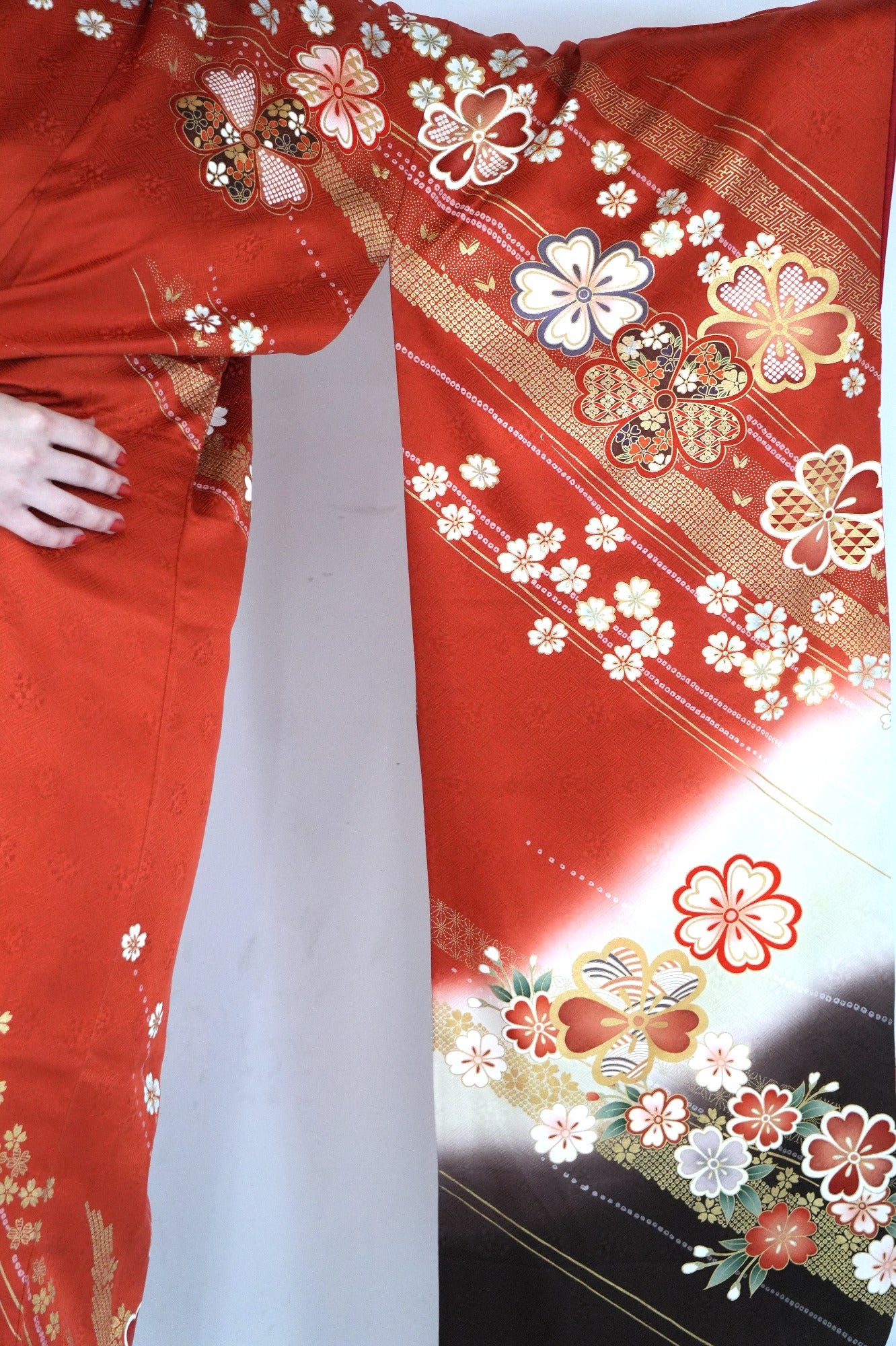 Redefining the Vintage Furisode Collection "aka, cha, FRI013"