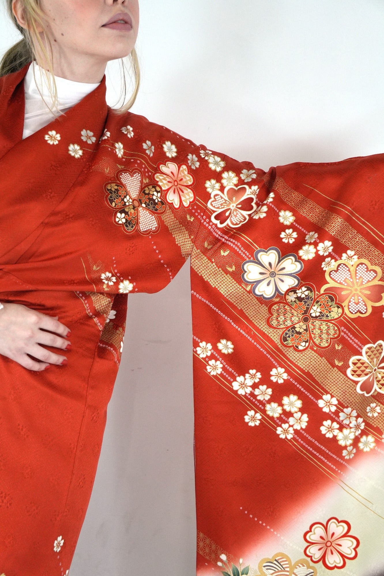 Redefining the Vintage Furisode Collection "aka, cha, FRI013"