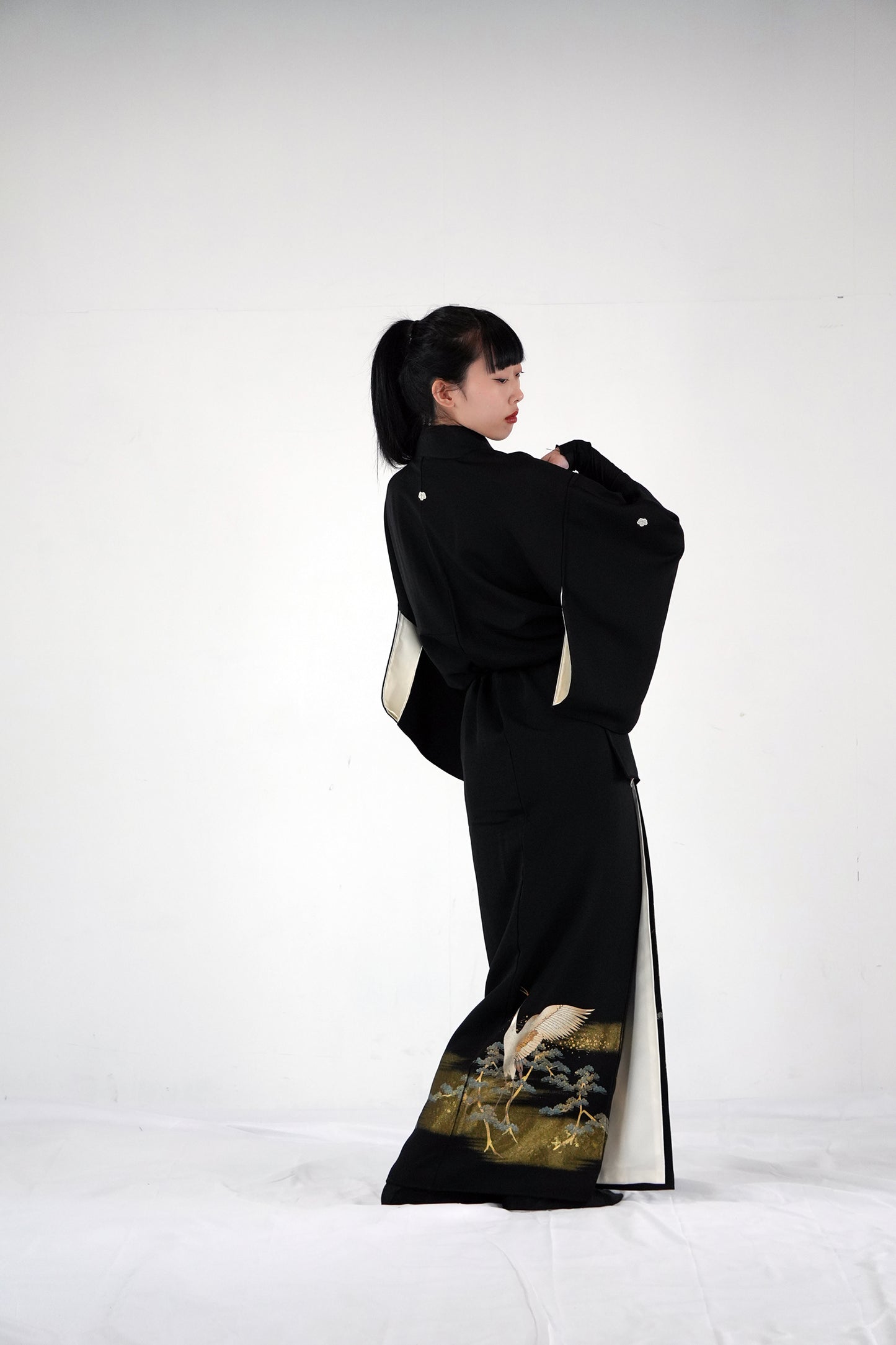 Redefining the Vintage Kurotomesode Collection "Tsuru, KTS003"