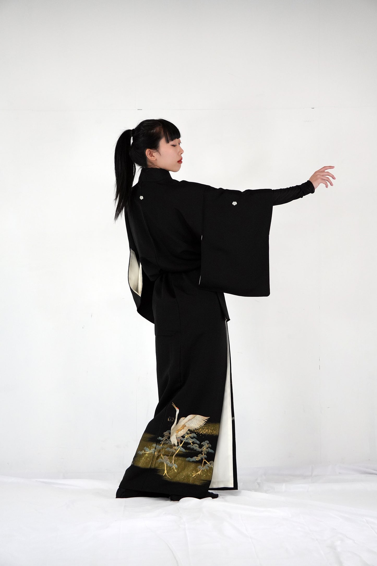 Redefining the Vintage Kurotomesode Collection "Tsuru, KTS003"