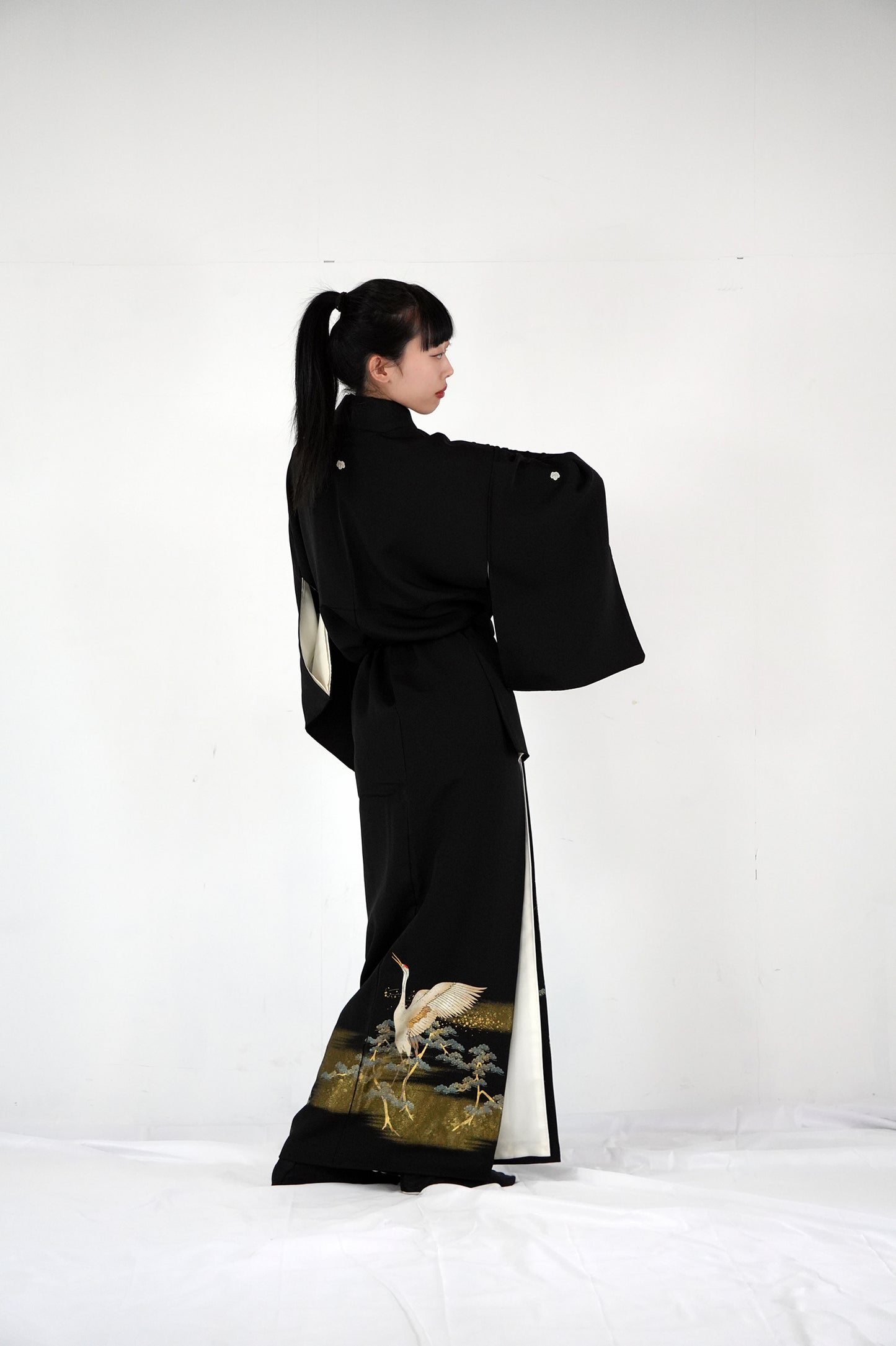 Redefining the Vintage Kurotomesode Collection "Tsuru, KTS003"