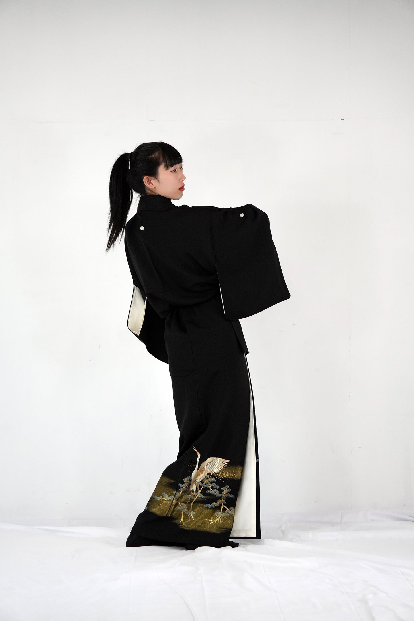 Redefining the Vintage Kurotomesode Collection "Tsuru, KTS003"