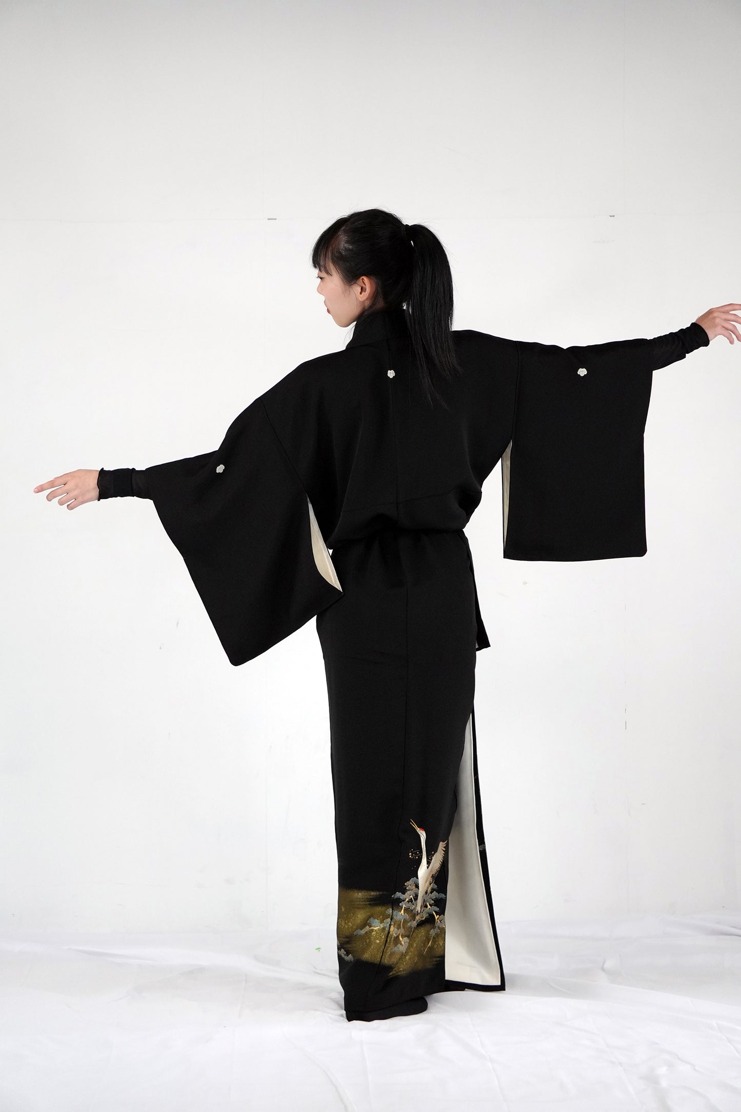 Redefining the Vintage Kurotomesode Collection "Tsuru, KTS003"