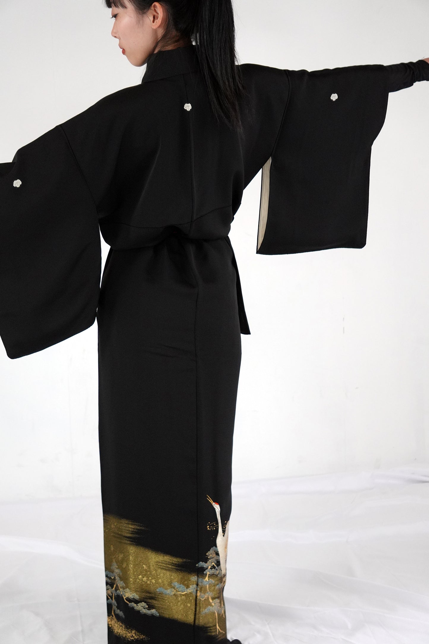 Redefining the Vintage Kurotomesode Collection "Tsuru, KTS003"