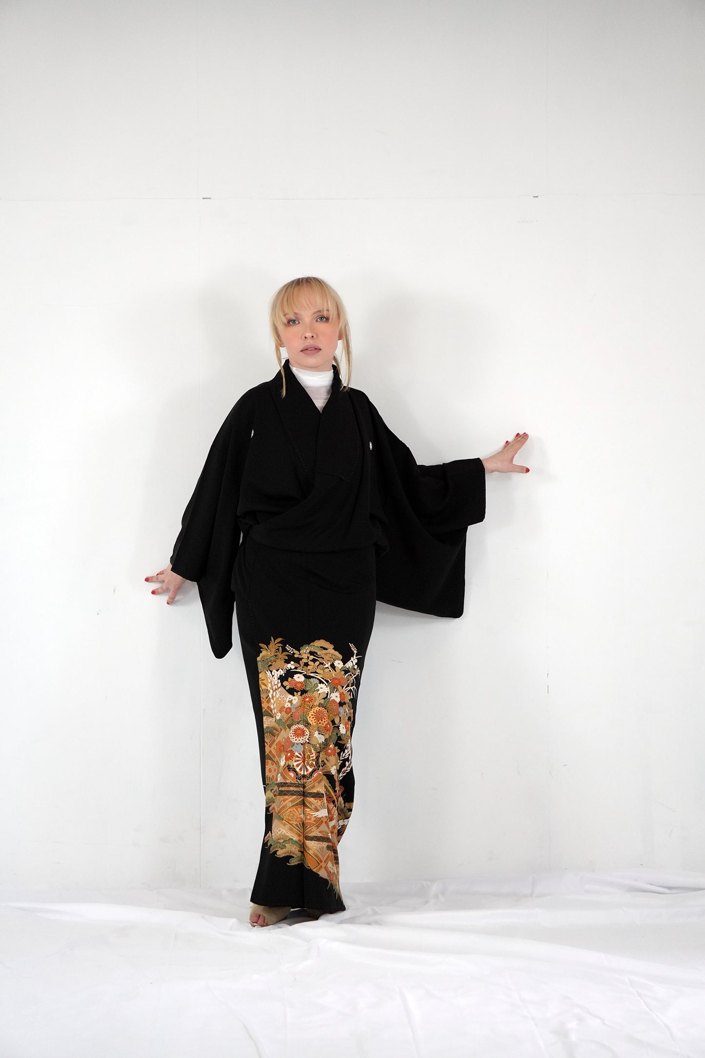 Redefining the Vintage Kurotomesode Collection "KTS002"