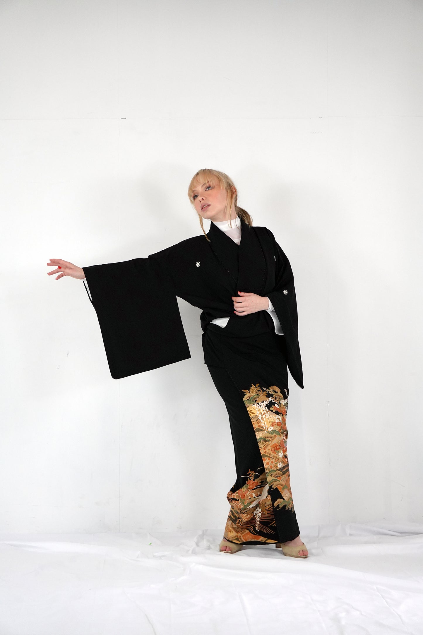 Redefining the Vintage Kurotomesode Collection "KTS002"